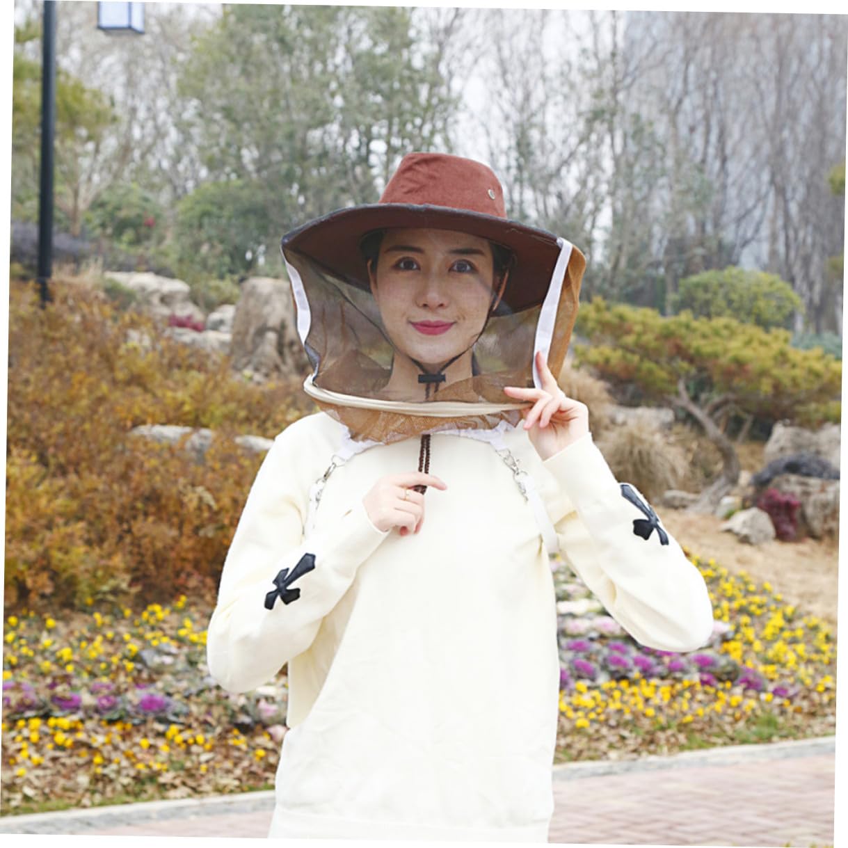 Toyvian Cappello da Ape Protettivo con Velo Integrale per Viso e Collo, Cappello da Apicoltore Traspirante con Cerniera e Guanti in Pelle Bianca, Protezione Antinsetto per Giardinaggio e Escursionismo