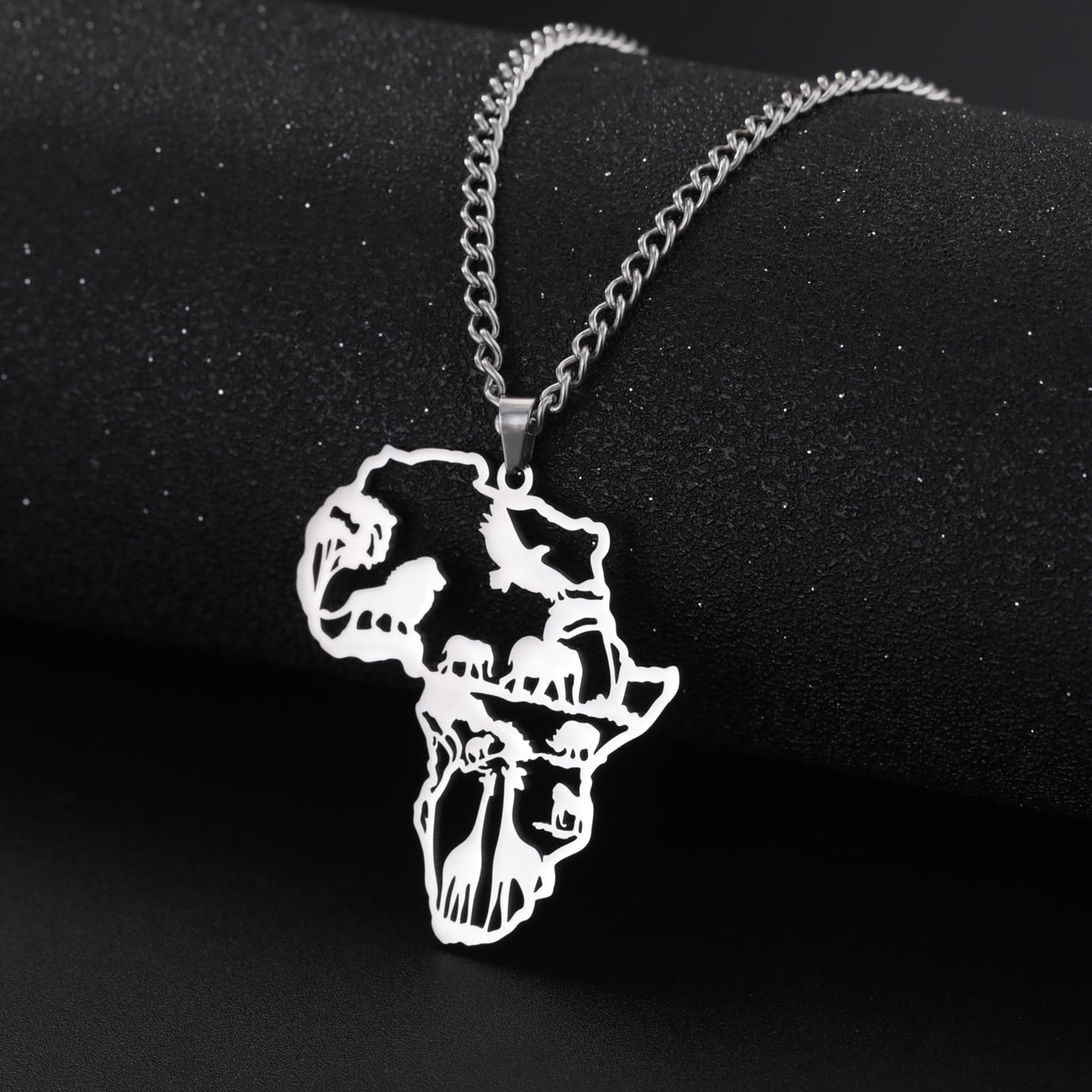 Collar mapa África hombre diseño animales africanos colgante tribal contorno continente joyería étnica