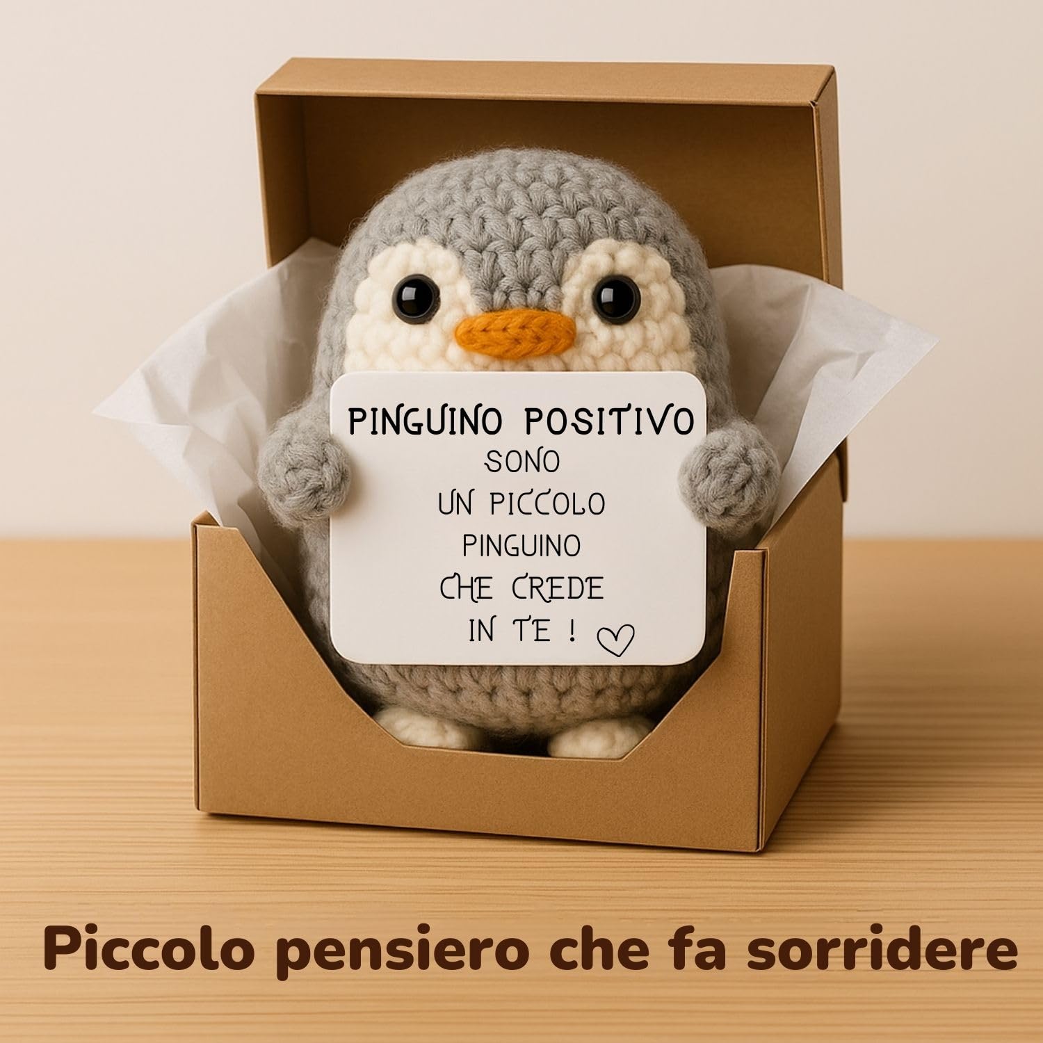 Pinguino Positivo© | Regalo Originale e Divertente | Idea Simpatica | Festa Bambini Ragazzi | Compleanno Bimba Bimbo| Decorazione Cameretta| Amigurumi Casa | Bambola Umoristica | Peluche Motivazionale