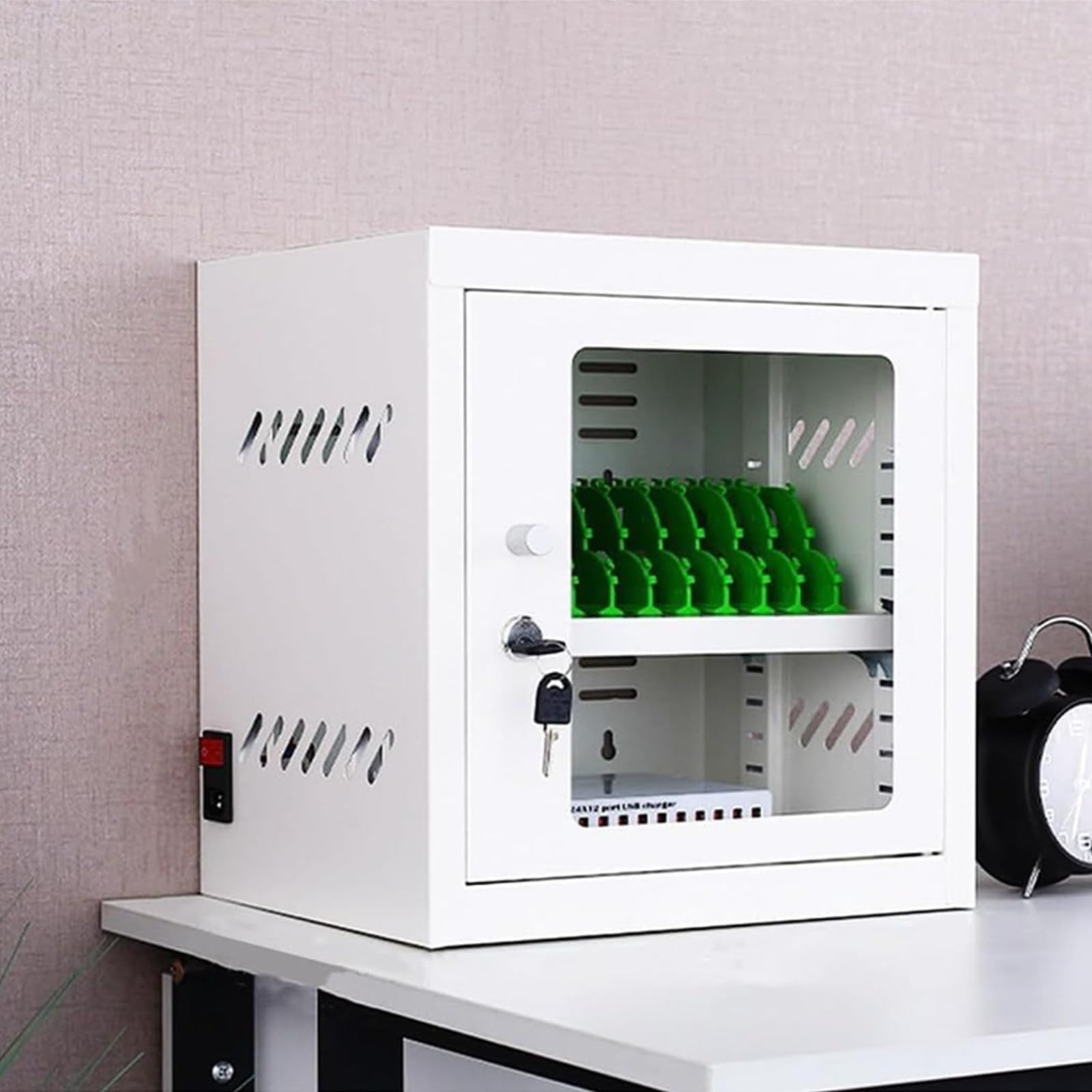 Armoire de recharge pour téléphone portable évitant le désordre de câbles en bureau