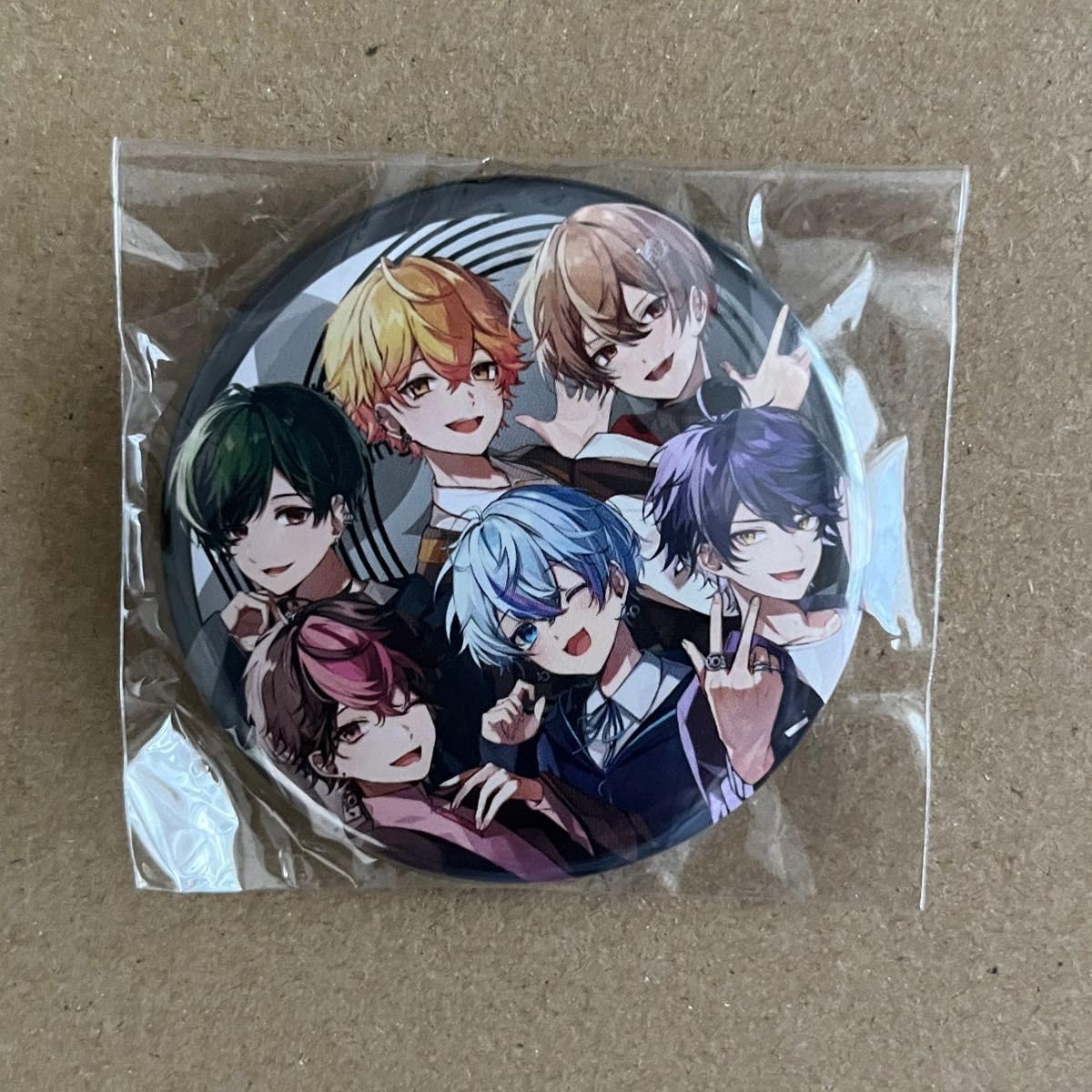 Amazon.co.jp: シクフォニ 10万人記念 缶バッジ 全員集合 SIXFONIA