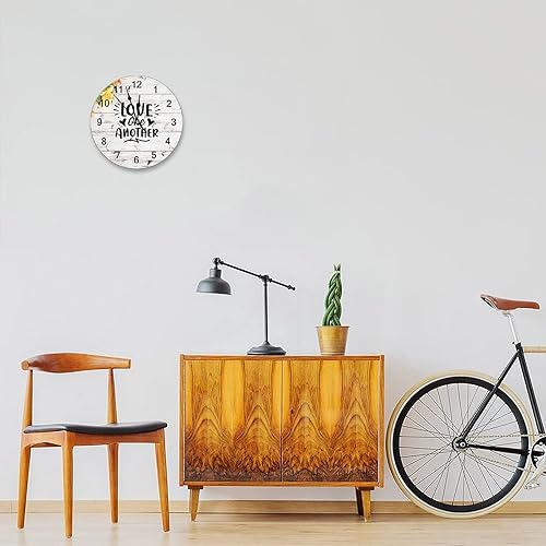 Miniatura 3 de Love One Another - Reloj de pared con versículo bíblico, citas religiosas cristianas, reloj de madera de Jesús, reloj colgante silencioso de 12