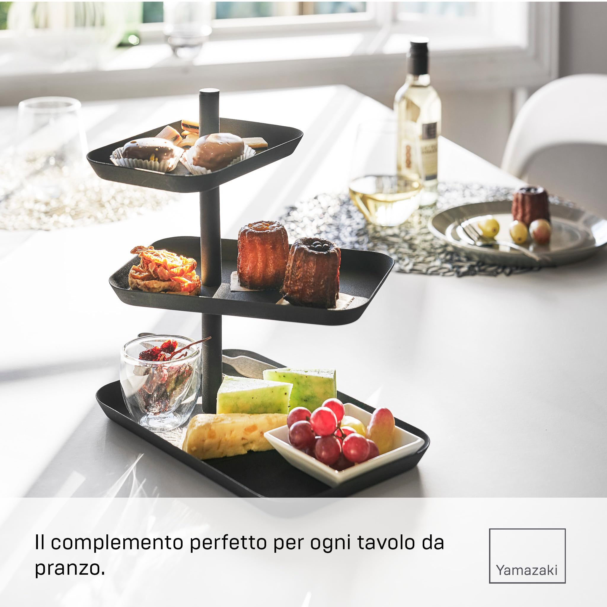 Yamazaki 4281 Alzatina per torta TOWER a 3 livelli, nera, acciaio, design minimalista