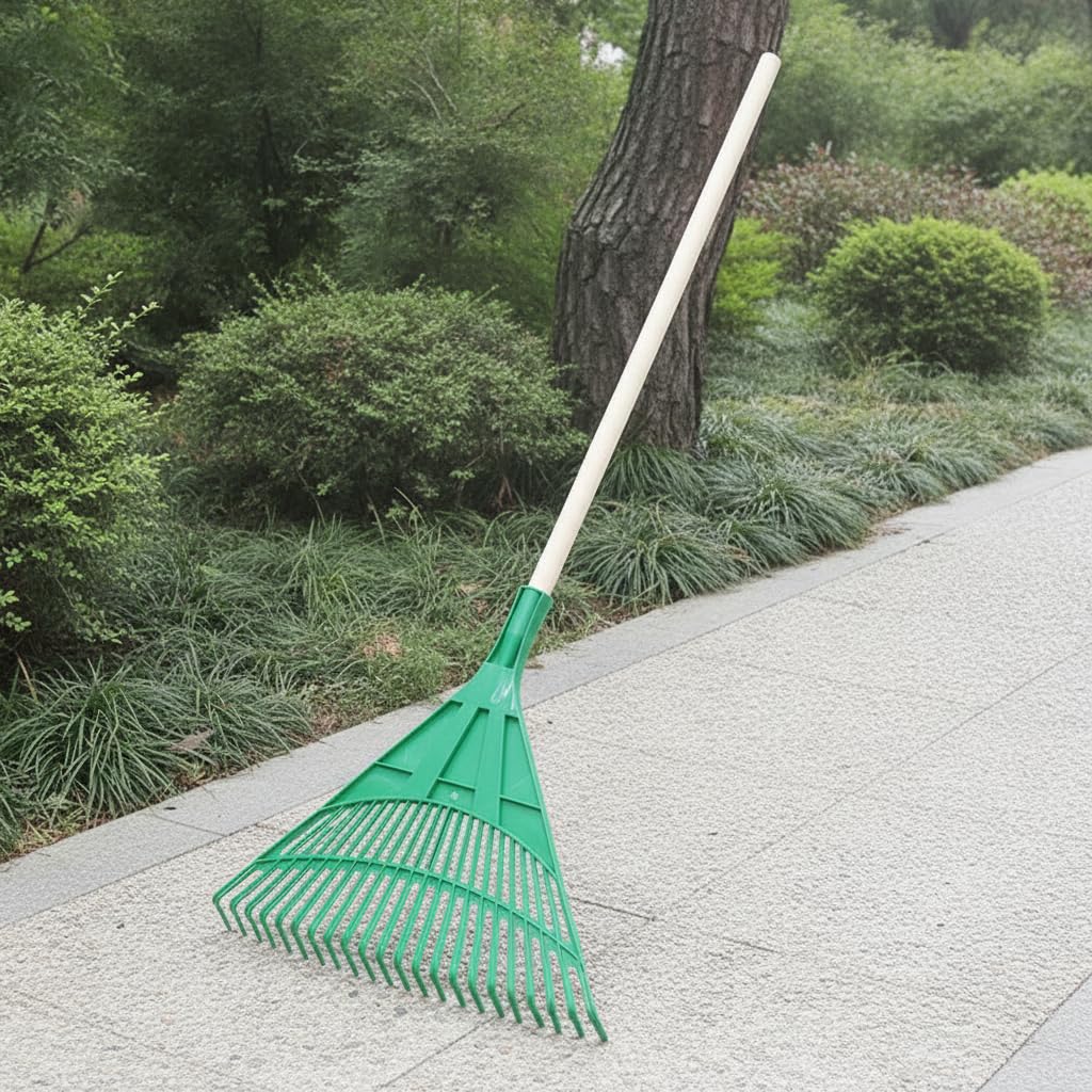 Harilla Râteau Agricole avec Manche en Bois pour Jardinage à Feuilles Mortes à Semis à Terre Outil , Râteau en Plastique Vert de 22 Dents avec Manche