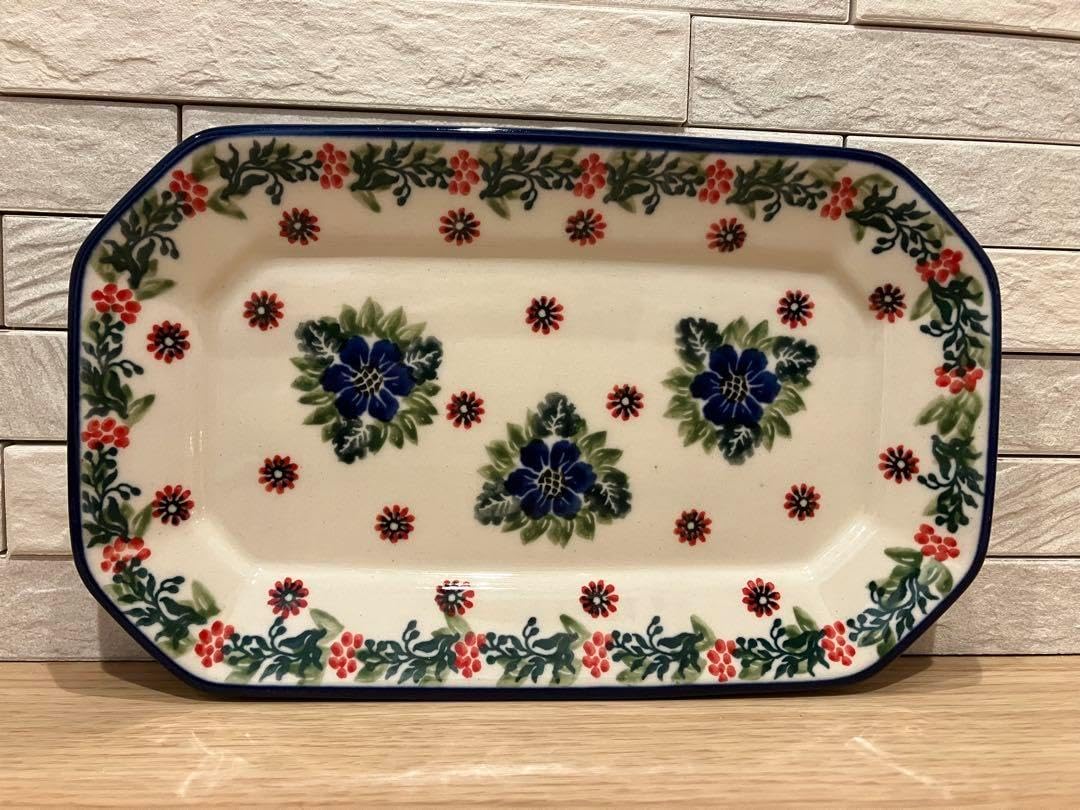 三川内焼 平戸祐祥作 牡丹唐草文八角皿 三川内焼 平戸祐祥作 牡丹唐草文八角皿 - ARANYBIT.COM