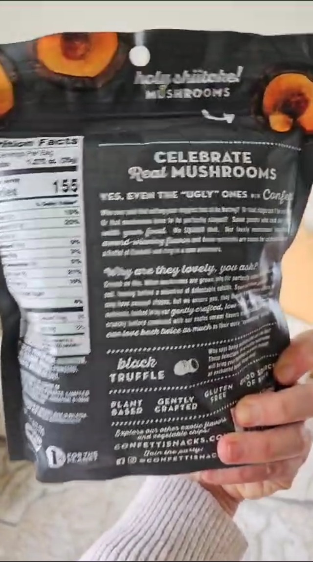 Amazon.com: Confetti Snacks Lovely Mushroom Chips (Black Truffle