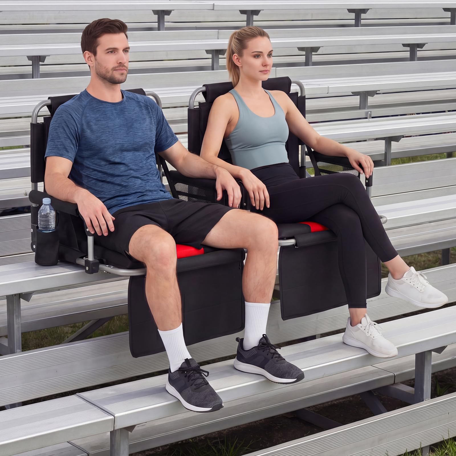 COSTWAY Siège de Stade Pliable, Chaise de Gradin avec Dossier, Porte-gobelet, Poches de Rangement, Coussin de Stade, Crochets, Bandoulière, pour Événements Sportifs Concert, Charge 102 kg (Rouge)