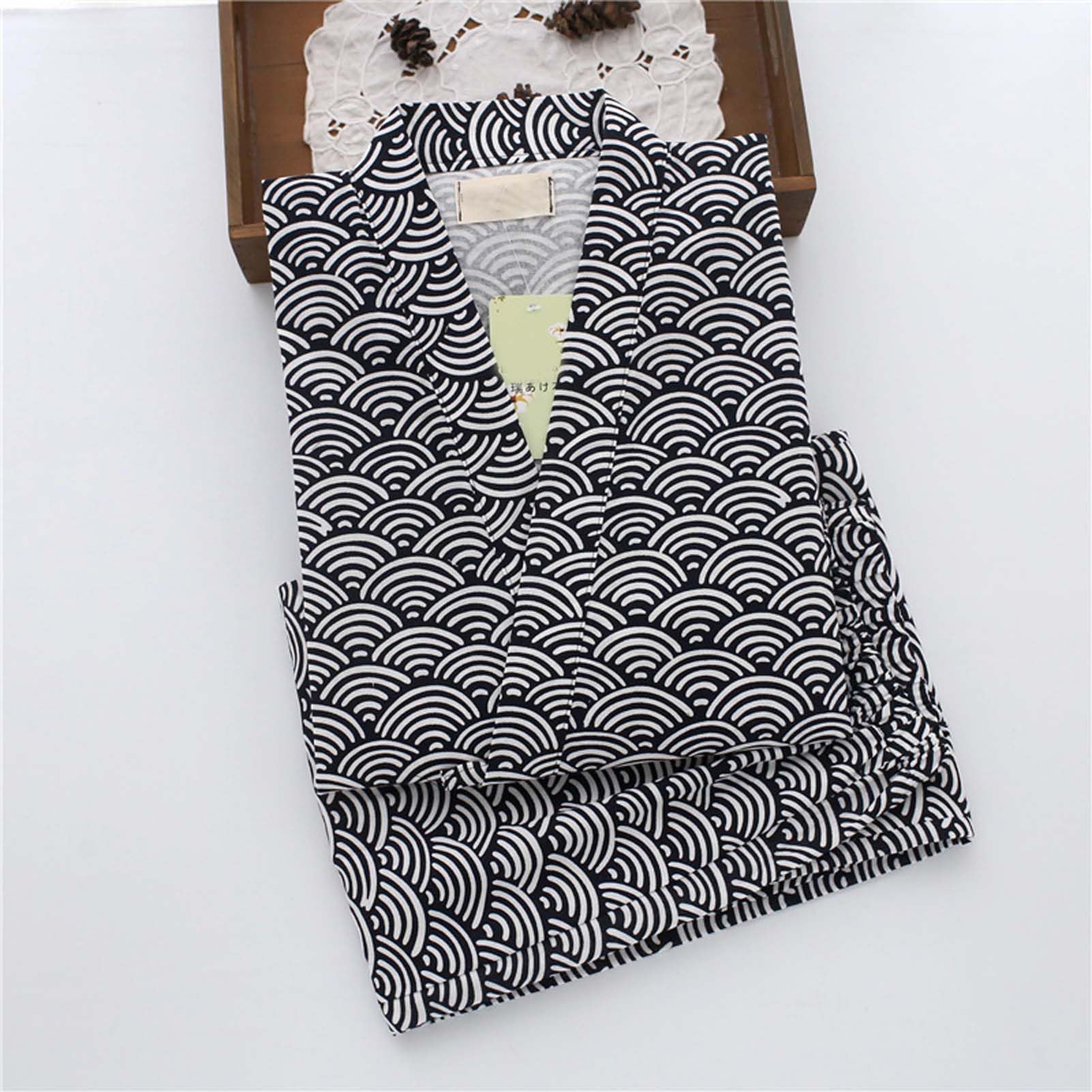 ZEALMAX Kimono japonés camisa y pantalón, ropa de descanso de lino de algodón, conjunto de bata de baño, olas negras, talla única