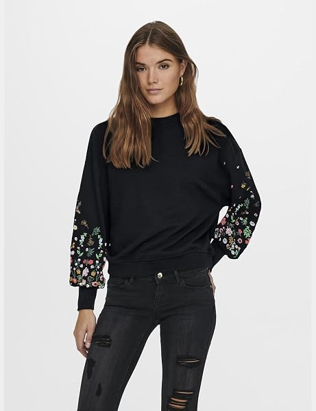 Visita lo Store di ONLY ONLY Sweatshirt ONLBROOKE Sweatshirt in use
