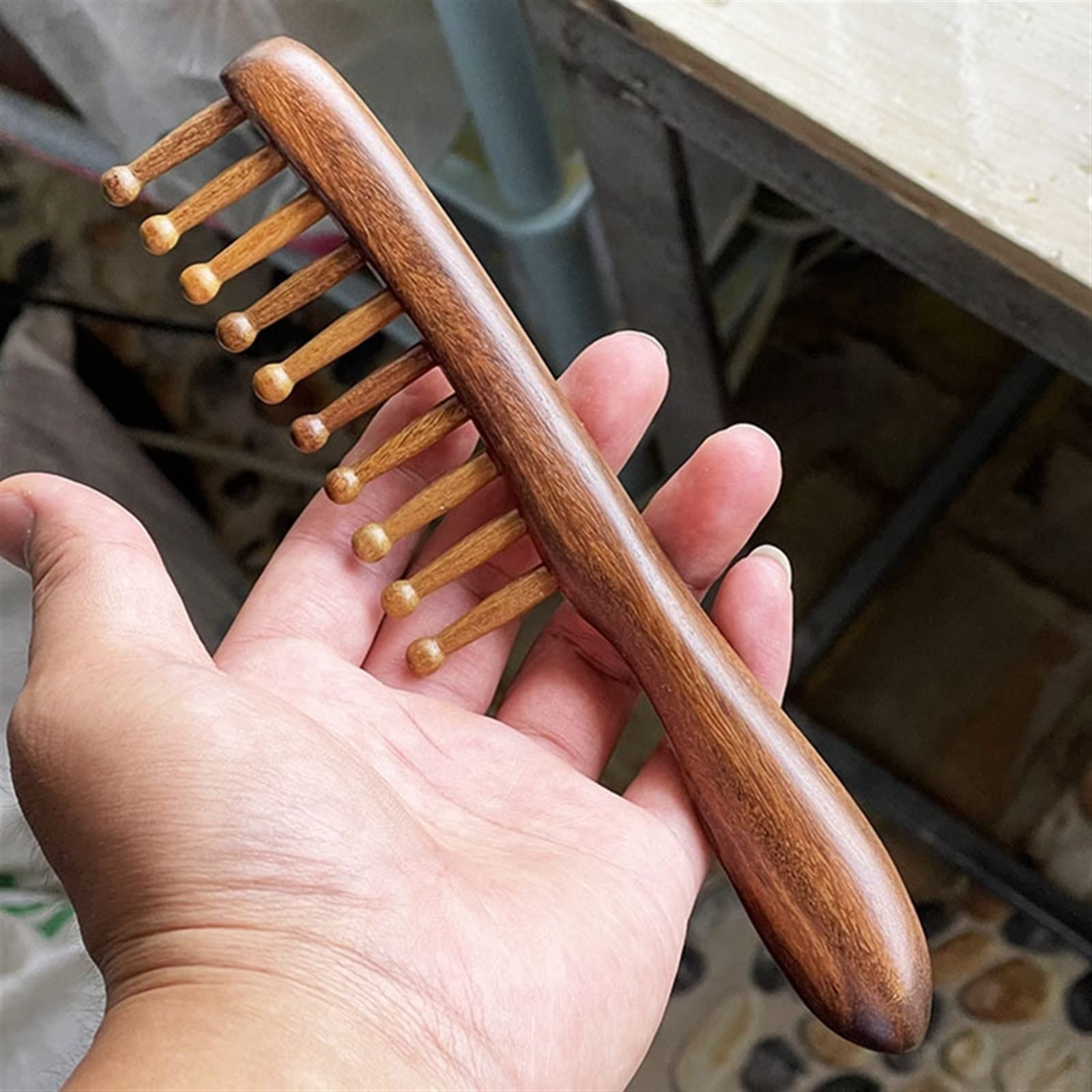 Manico lungo Pettine di legno di sandalo Dente largo Meridiano Raschiando Massaggio Pettine Gua Sha Terapia Cuoio capelluto Relax Circolazione sanguigna Assistenza sanitaria 1 Pz