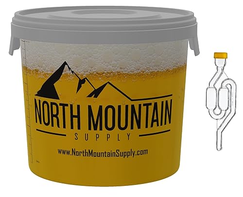 North Mountain Supply Cubo de fermentación graduado de 4 galones con doble burbuja Airlock y ojal