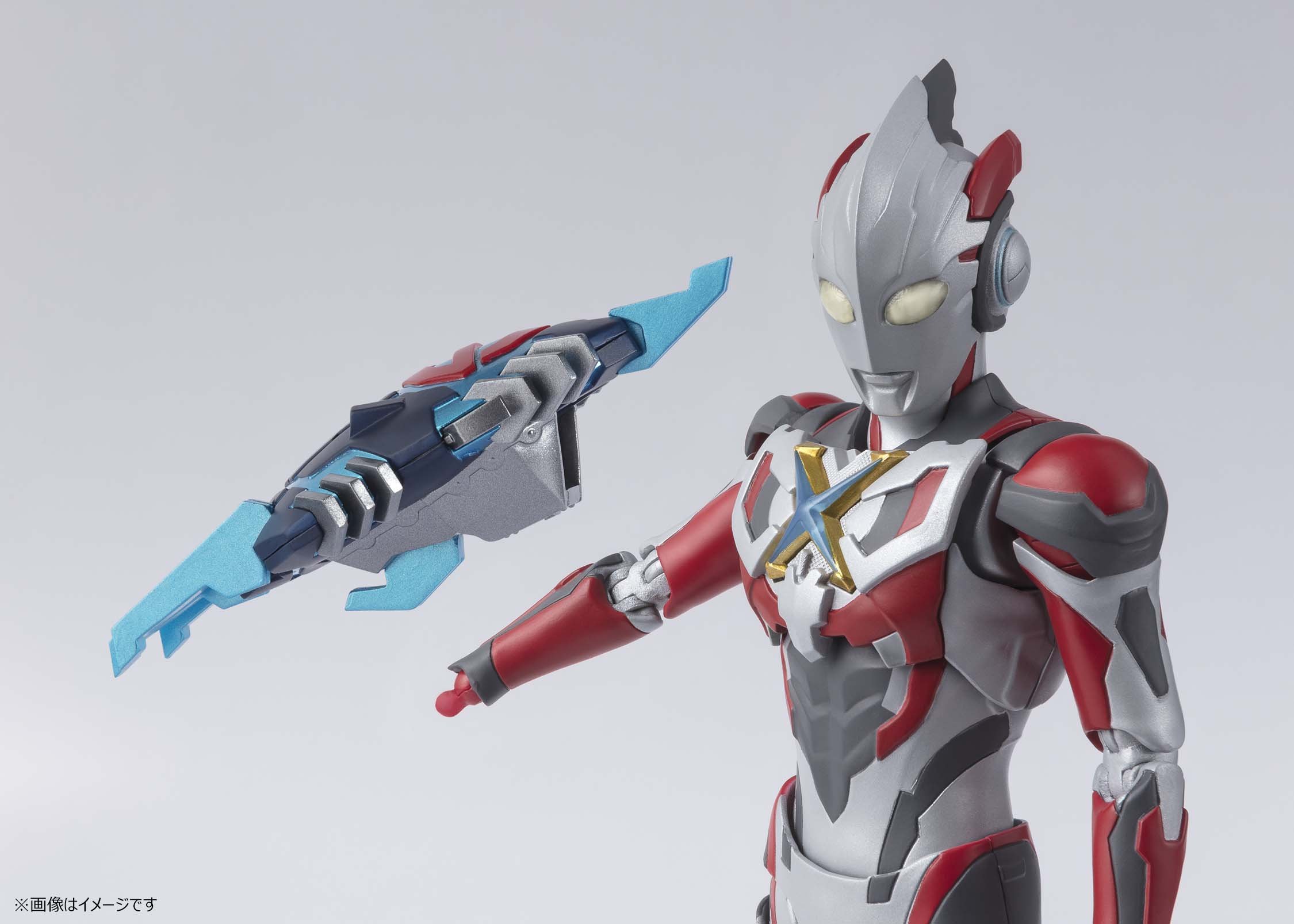 Amazon.co.jp: S.H.フィギュアーツ ウルトラマンエックス & ゴモラ 