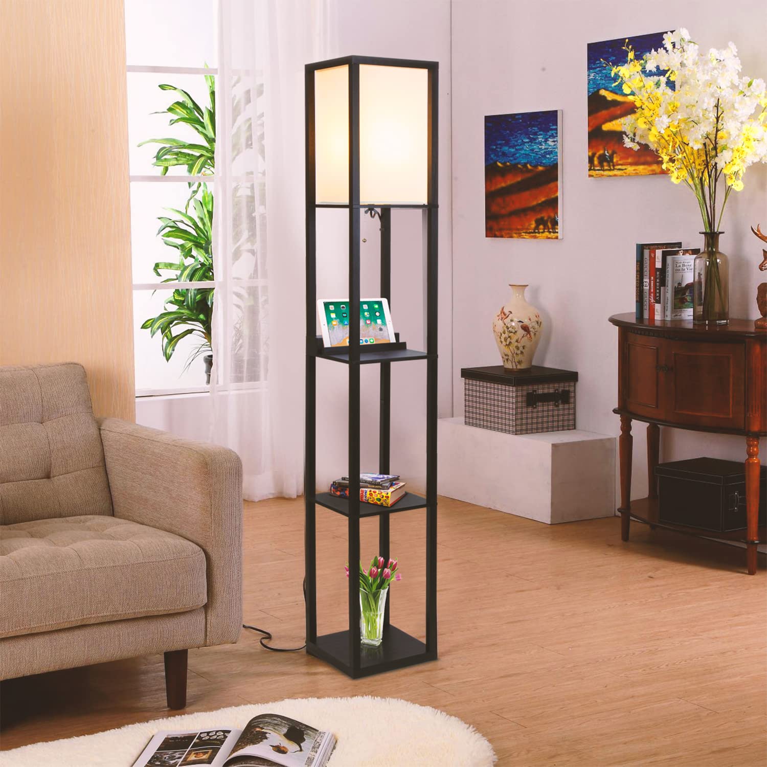 Brightech Maxwell Shelf lampa stojąca z bezprzewodową stacją ładującą, złączem USB i gniazdkiem, do biura i salonu, nowoczesna, wąska lampka nocna i wieżowa, czarna