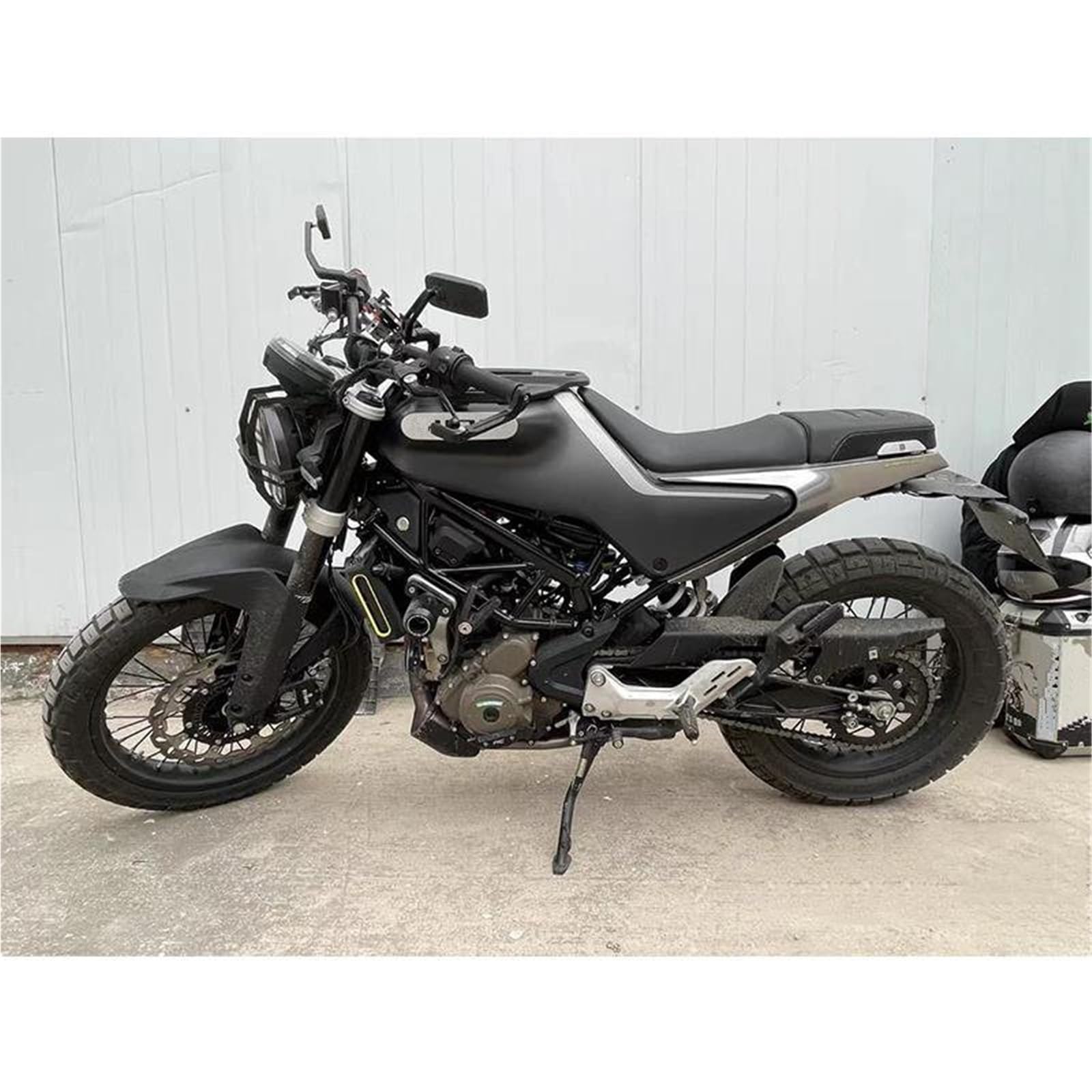 Specchio moto Specchietto Retrovisore Moto Specchietto Laterale In Lega Alluminio 8 10MM Universale Per FZ6 Per FZ8 Per FZ09 Per PCX 150 160 Per Z650(Chrome)