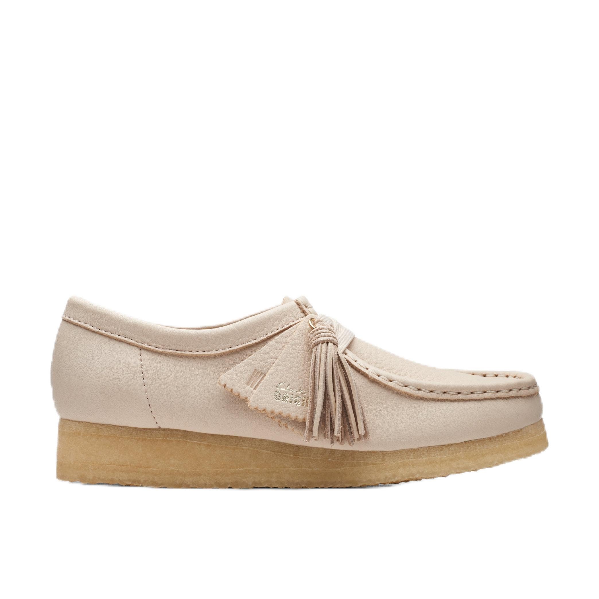 Amazon.com | Clarks Originals Women Wallabee Oxford, Beige Leather 