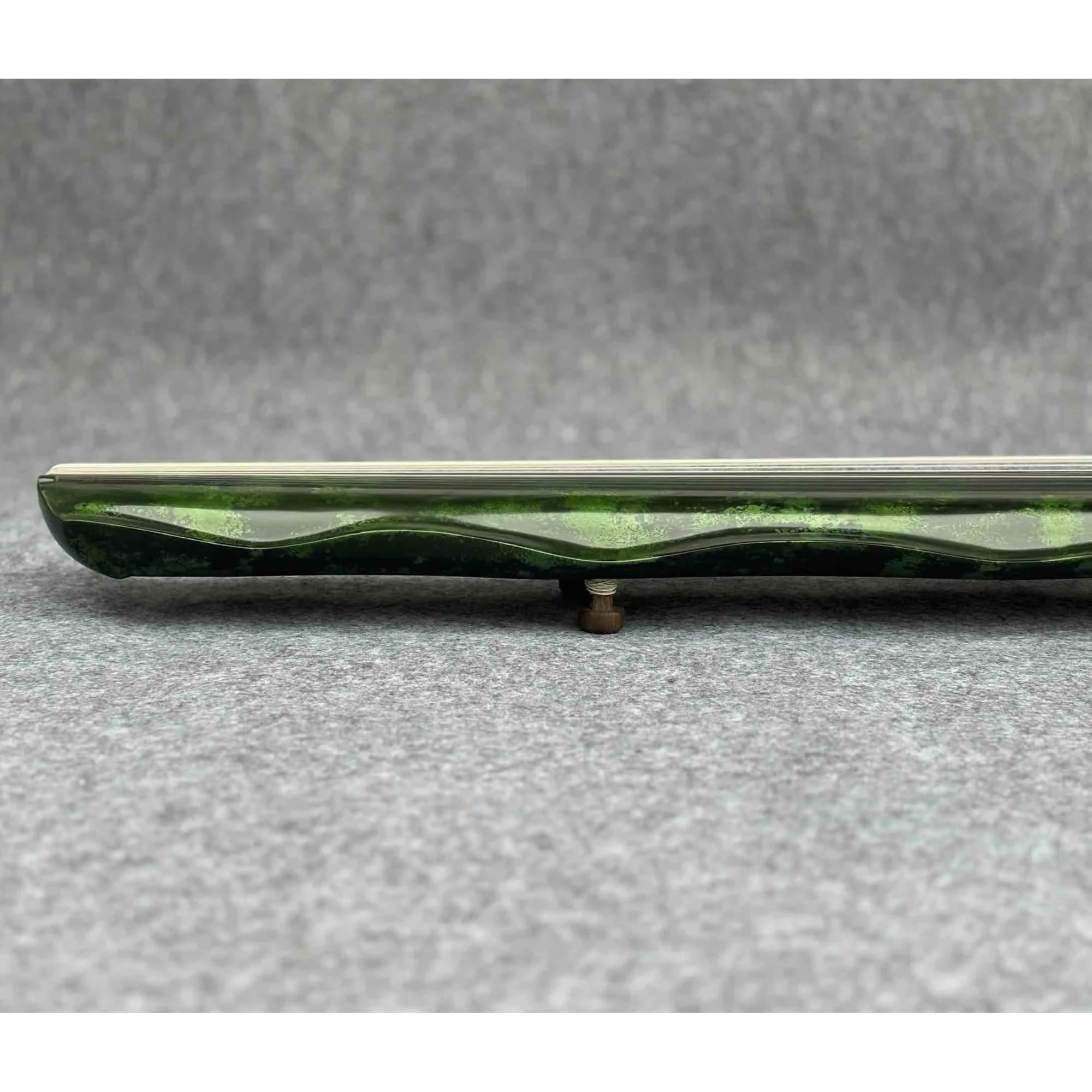 Guqin Stary Instrument Strunowy Z Lakierowanego Drewna Paulownia Ręcznie Robiony