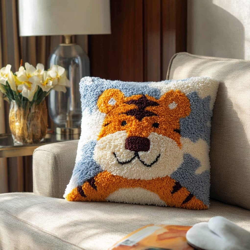 WallustrioaW Latch Hook Kits Pillow for Adults,Cute Tiger
