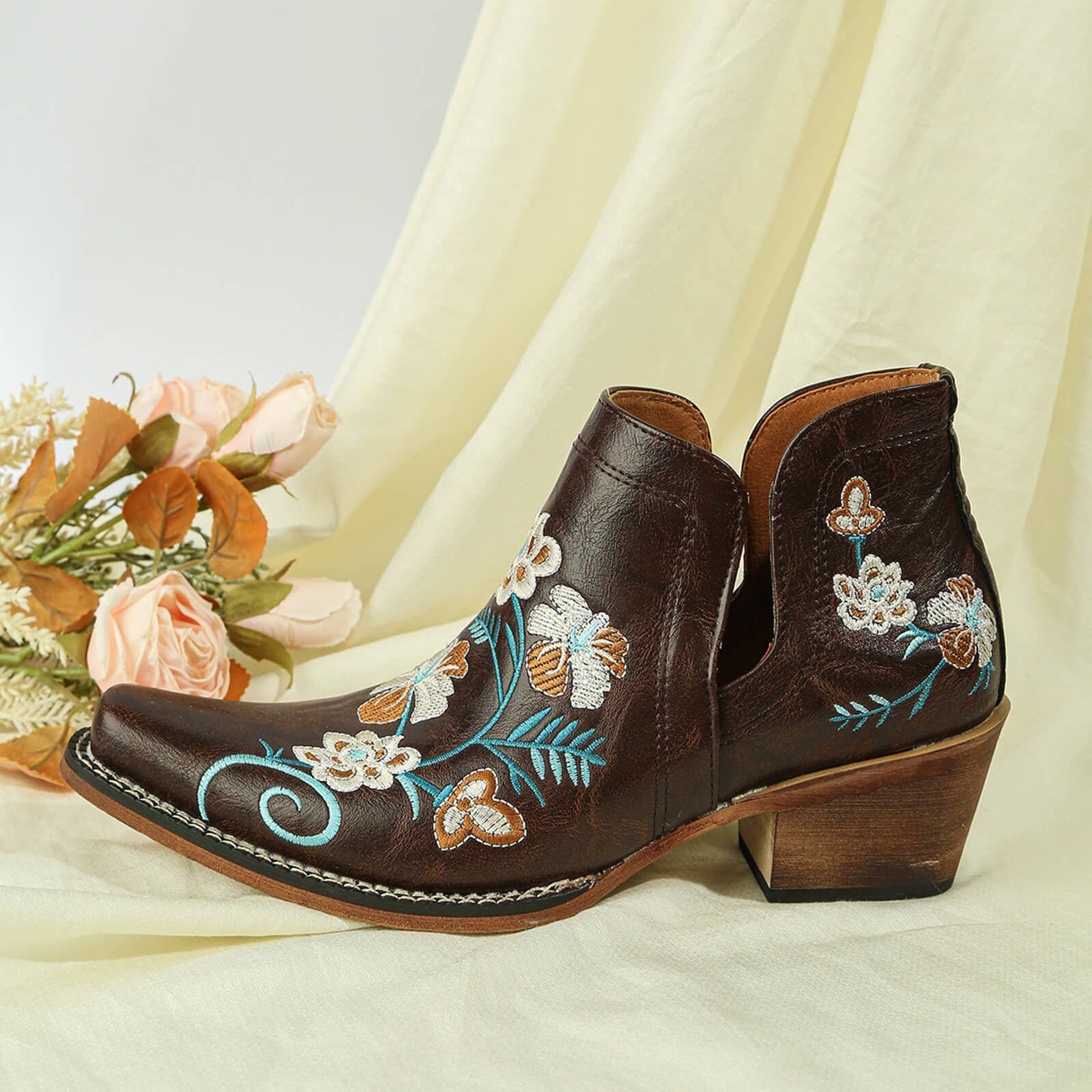 Bottines Femme en Simili Cuir, Broderies Style Western, Talon Bloc Moyen