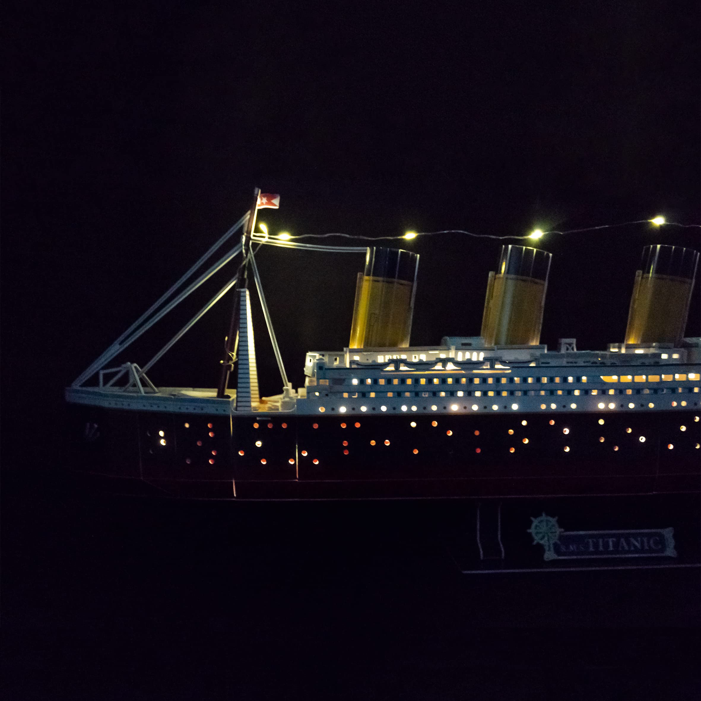 Puzzle 3D Maqueta Titanic LED | Maquetas para Construir Adultos | Maquetas de Barcos | Puzzle 3D Niños y Adultos LED | Puzzles 3D LED | 266 Piezas | Regalos Comunion Niño