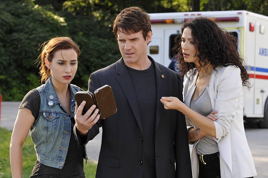 Warehouse 13: The Complete Series - Endless Wonder Awaits