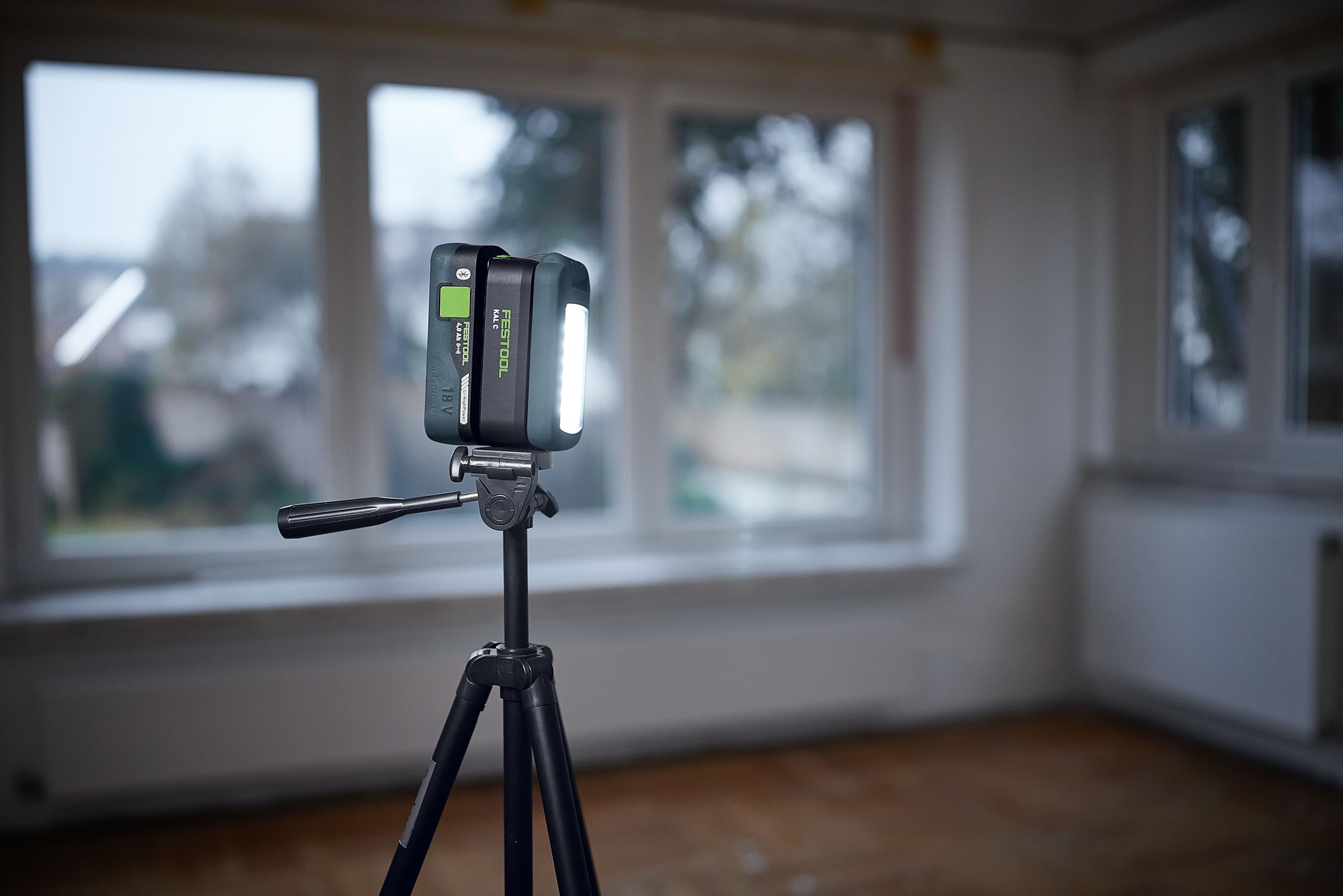 Festool 18V Akkuleuchte Syslite KAL C LED Arbeitsleuchte - 1200 Lumen | Tageslichtähnliches Licht 5000 K, 3 Stufen dimmbar, schwenkbar bis 180 Grad, Schutzklasse IP54 gegen Staub und Spritzwasser