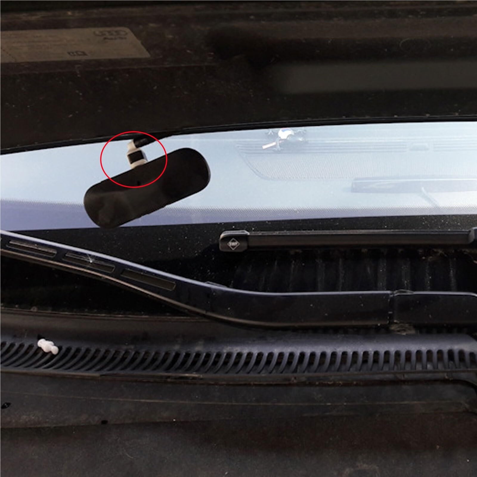 Lavavetri Anteriori Pompa Lavavetri Adatto per VW Polo Golf Passat Caddy Jetta Tiguan 3B0955665C Connettore di accoppiamento per getto della pompa lavavetri per auto Pompa acqua lavaggio
