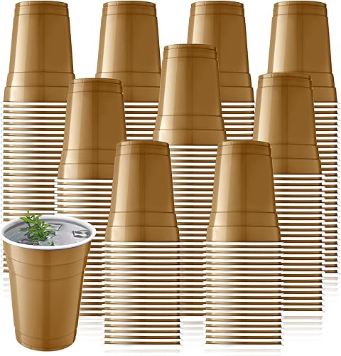 Dandat Paquete de 200 vasos dorados de plástico para fiestas navideñas a granel de 18 onzas, desechables, resistentes, para vacaciones, Navidad, Año