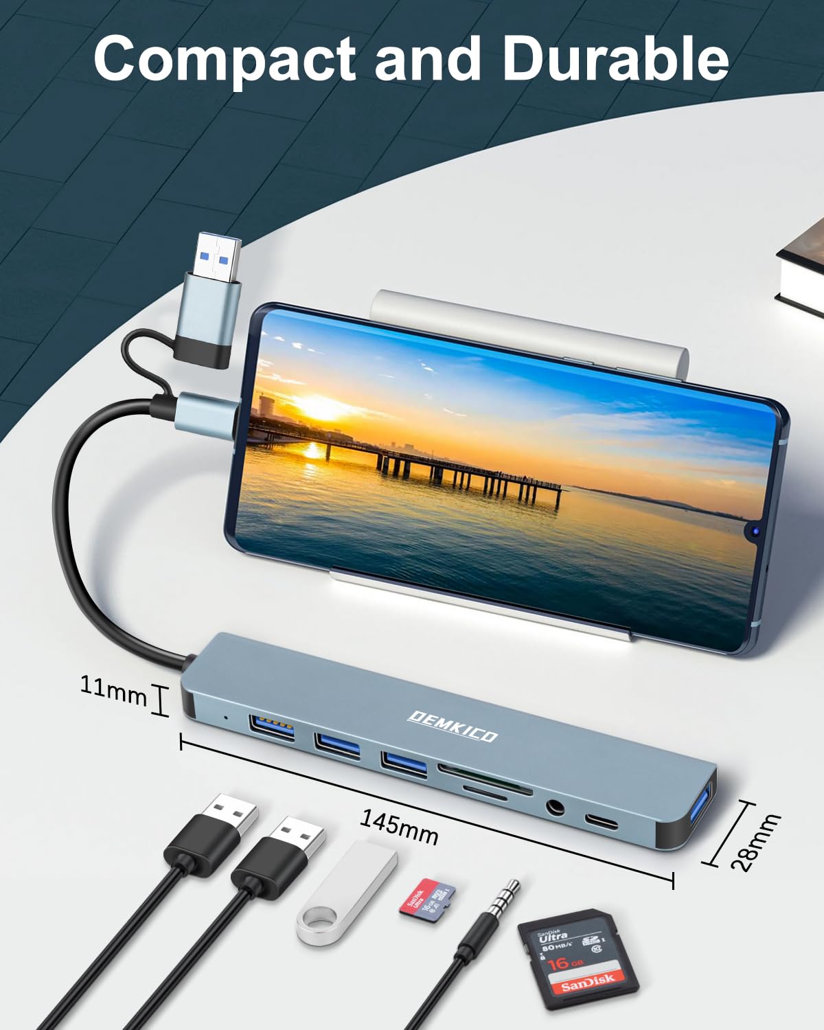 Hub USB C 8 en 1 avec 4 Ports USB, Lecteur SD/TF, Prise Casque 3,5 mm, Port USB C, Compatible MacBook Pro/Air, Tablettes, Smartphones - Gris