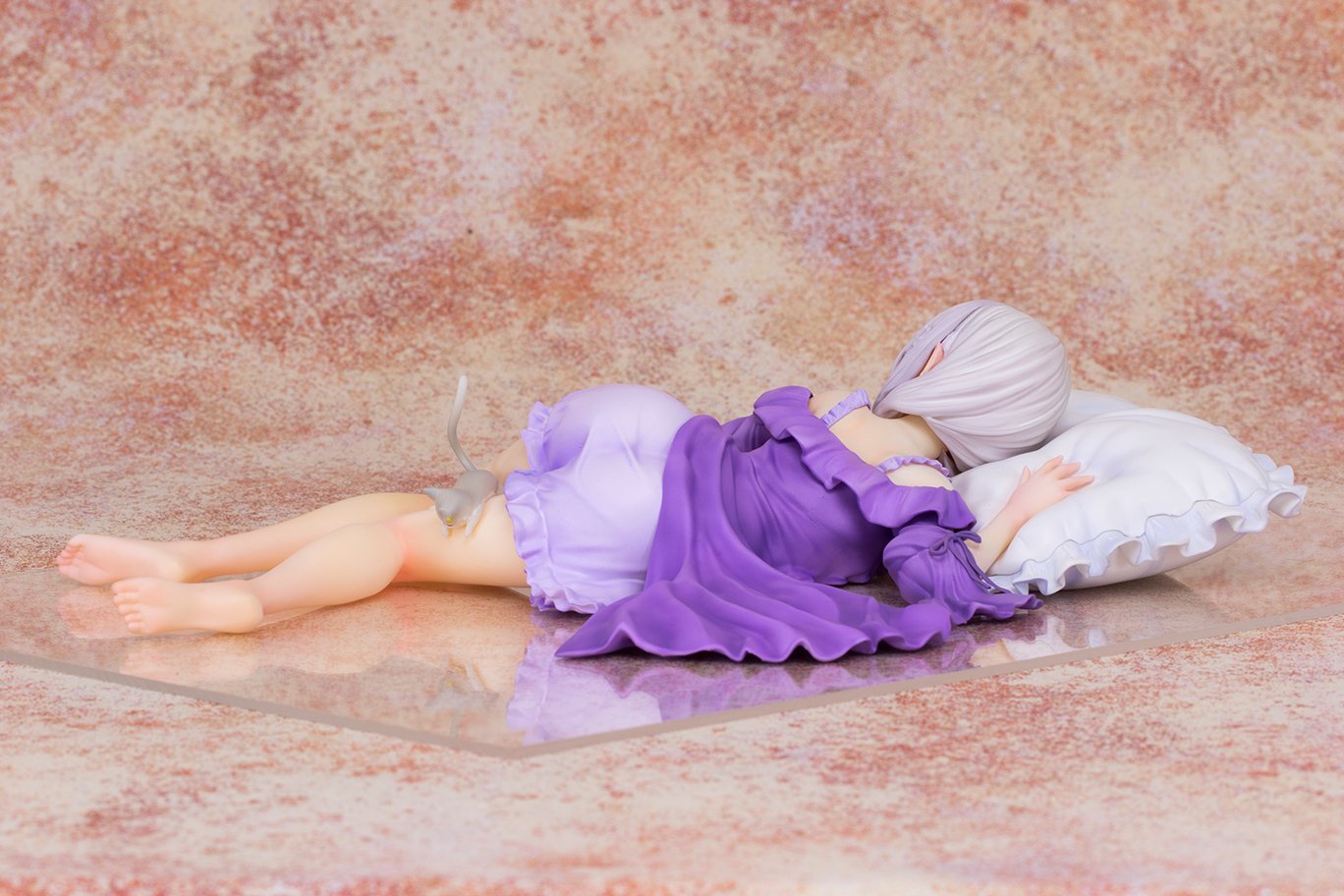 Amazon | PULCHRA Re:ゼロから始める異世界生活 エミリア 1/7スケール 