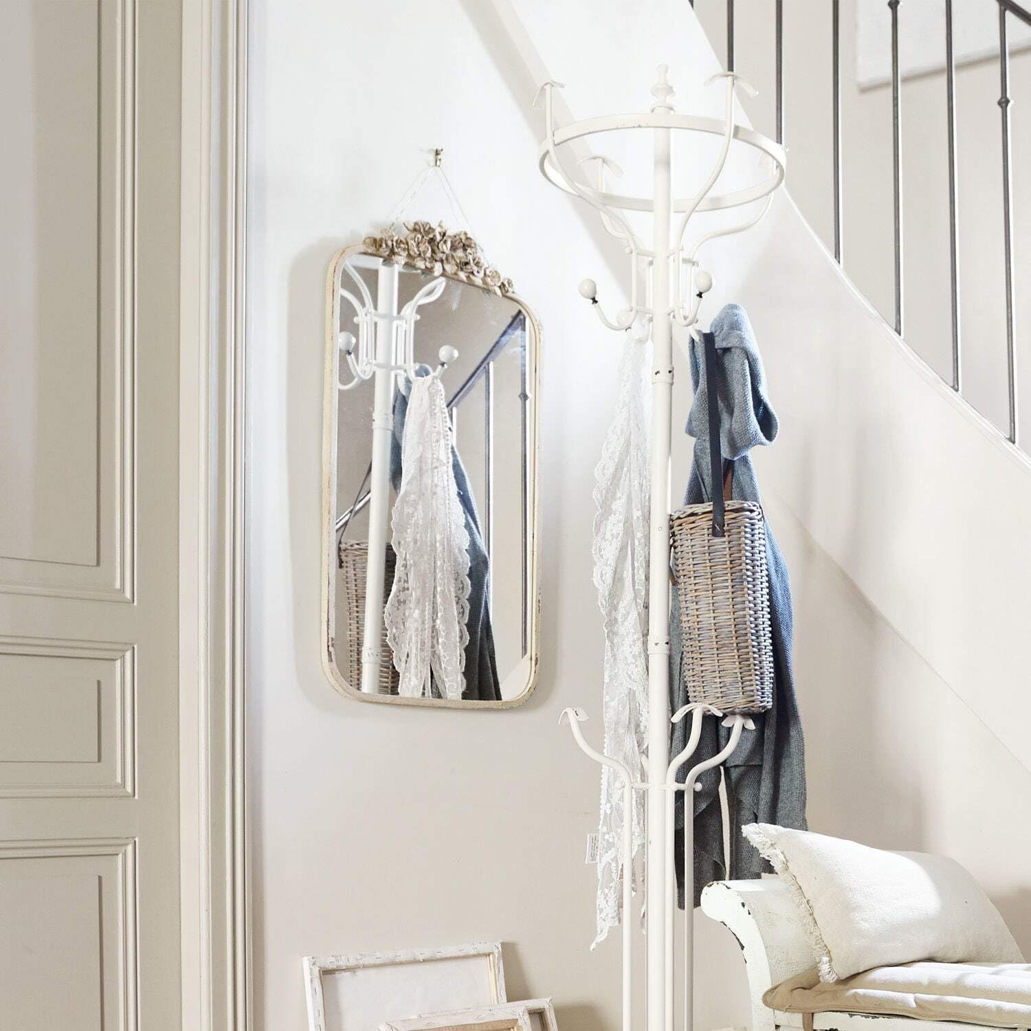 Loberon Veilleures Specchio - Cornice ornata - Romantico Stile Shabby Chic, Crema Antico