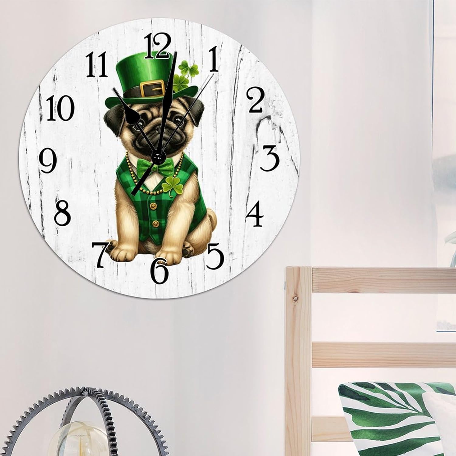 Pug Dog Green Leprechaun Hat Leaf Clocks Pug Dog St. Patrick's Day Wooden Decorative Clocks Battery Operated Round Wall Clock Pet Memorial Wooden Clock for Bathroom Bedroom 15x15in