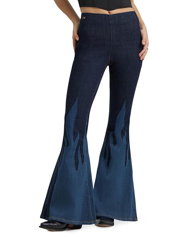 Wrangler Women's x Lainey Wilson Pull On Bell Bottom Jean, Denim/Flame, 29W x 32L by Wrangler - Used condition - US$42.62