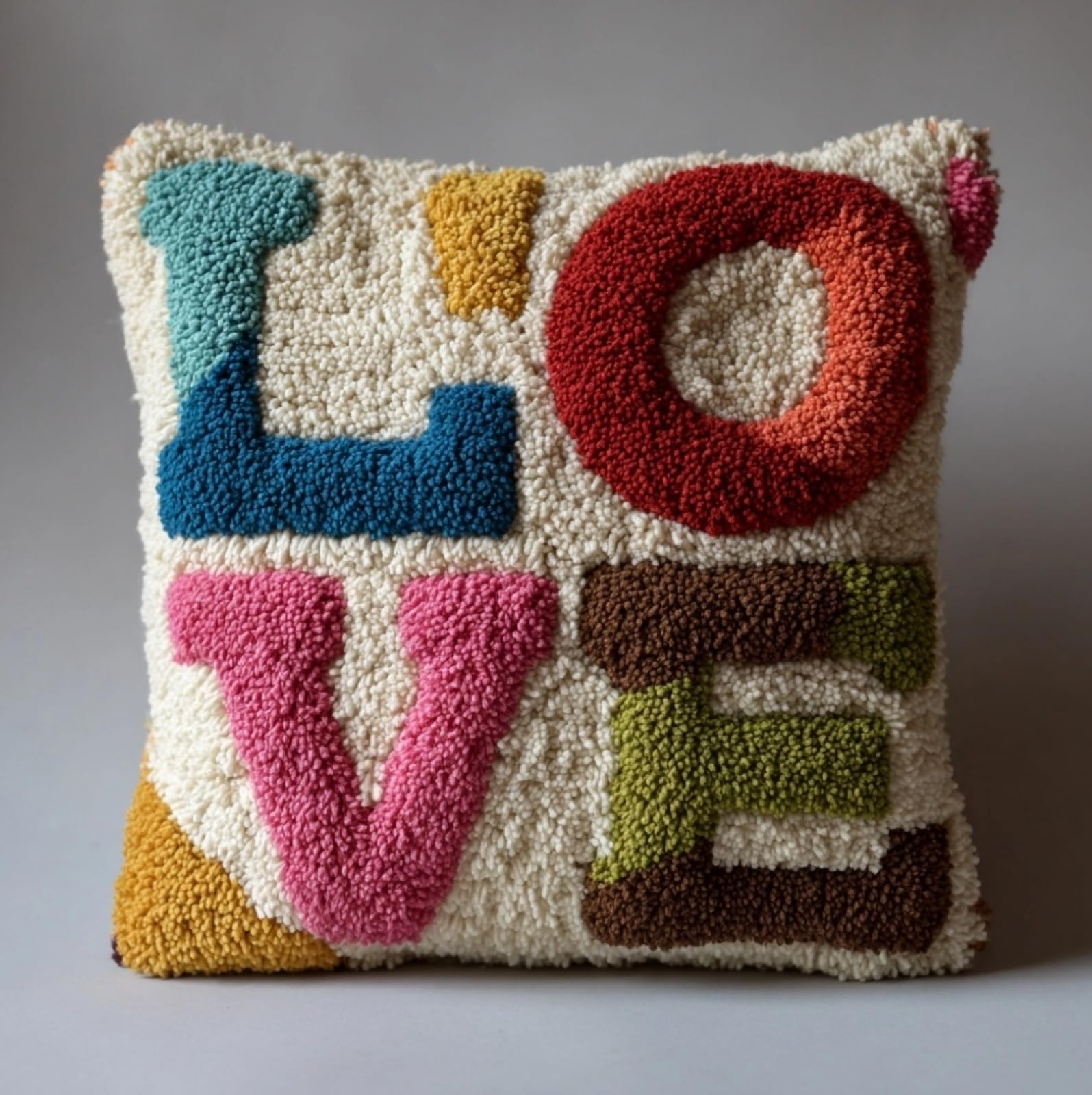 WallustrioaW 43x43cm Latch Hook Embroidery Cushion Kit,Love
