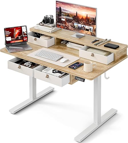 Grandder - Escritorio eléctrico de pie de 47 x 28 pulgadas con 4 cajones, escritorio de pie ajustable en altura de 27.6" de profundidad con estante