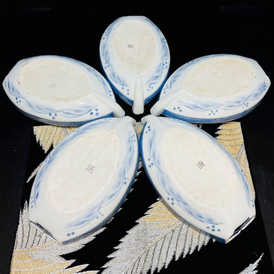 希少品　有田焼　古伊万里　染錦手　献上手川に鴛鴦花絵皿　宝舟型皿　5枚　明治江戸 Amazon.co.jp: 中古美品 有田焼 古伊万里 染錦手 川に鴛鴦花絵