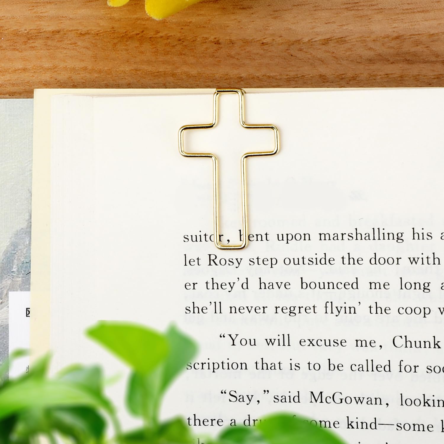 100pcs Gold Cross Paper Clips Bulk - Image 4