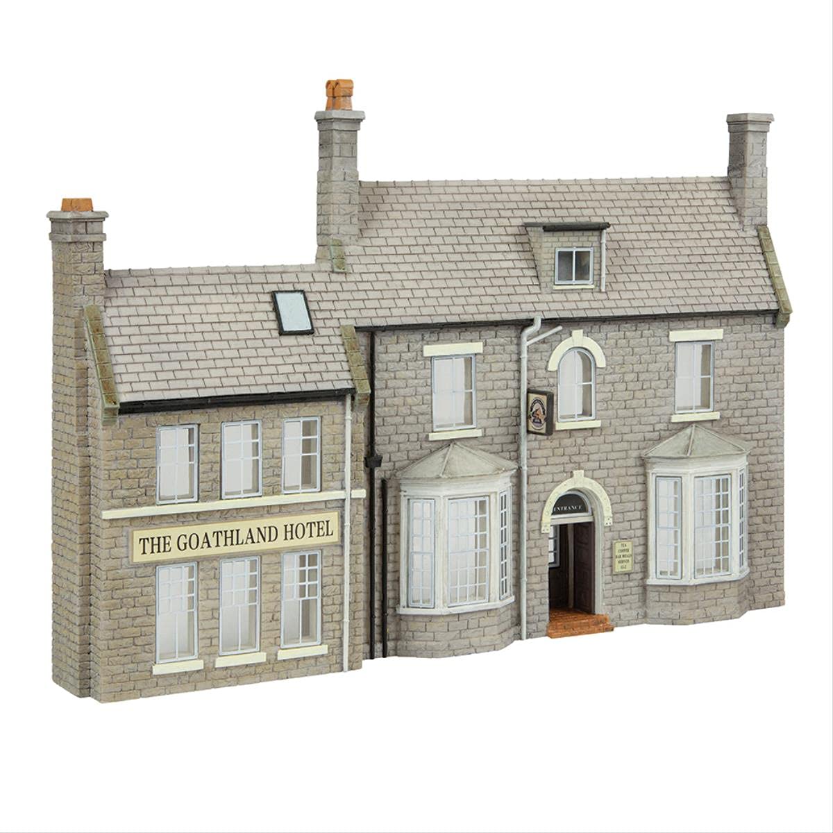 Bachmann 44-0210 Scenecraft Low Relief Goathland Hotel (Pre-Built)