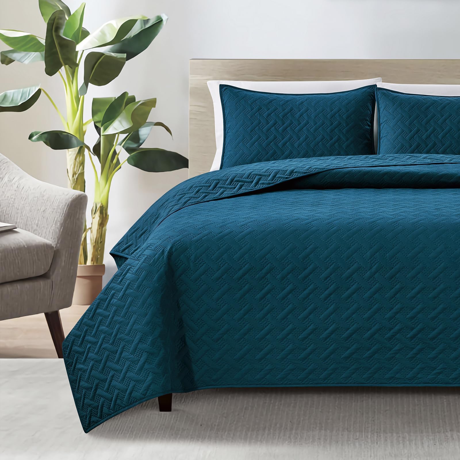 Gold Crown CollectionOversize 100"X 106" Quilt SetSALE3Piece BedspreadSuper