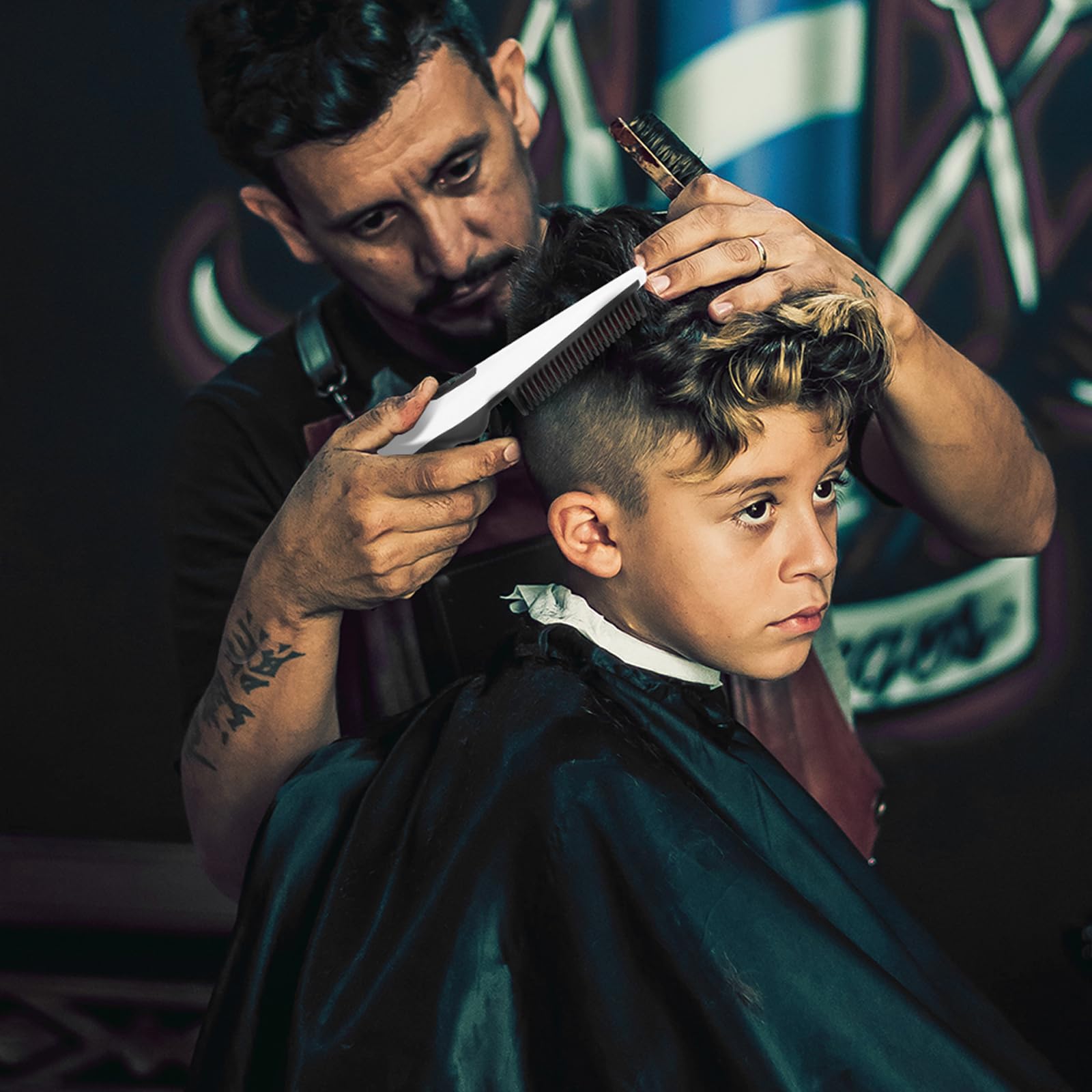 FOMIYES Hair Straightening Comb and Beard Straightener - Electric Portable Hairdressing Comb, White