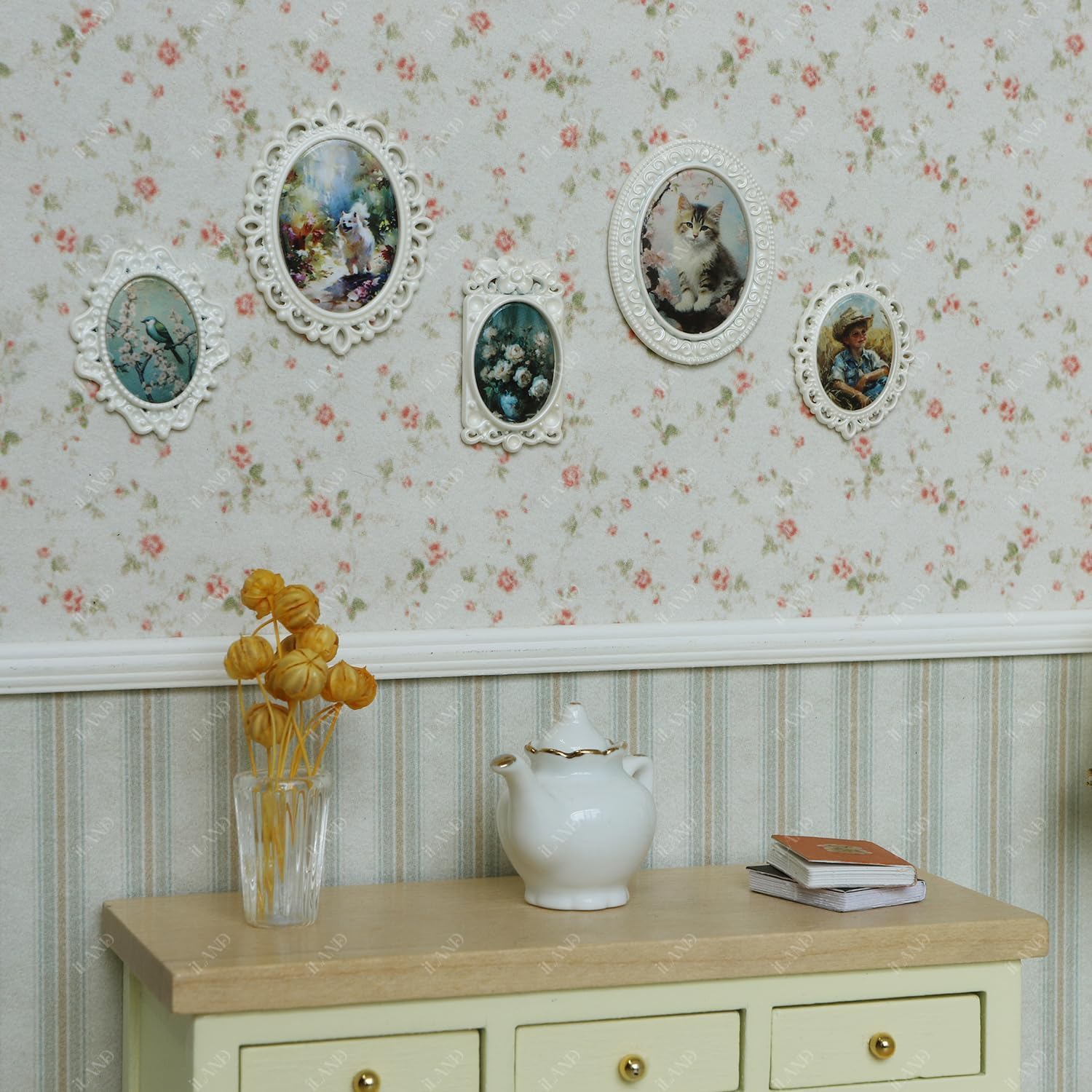 iLAND 1/12 Scale Accessories Dollhouse White Picture Frames w/Paintings image 4