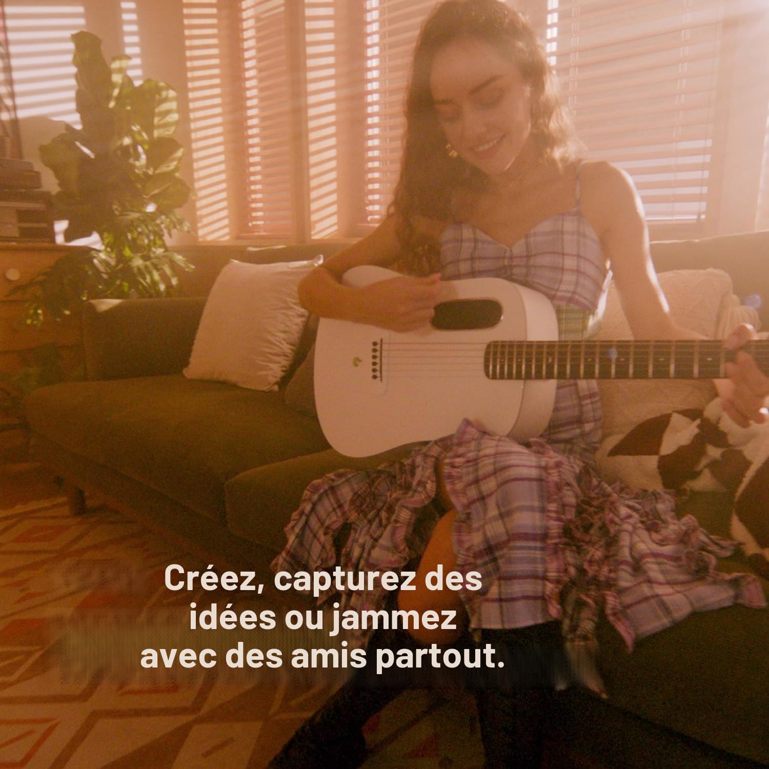 LAVA ME Play Guitare électro-acoustique avec housse idéale en fibre de carbone (36 pouces NightFall & Frost White)