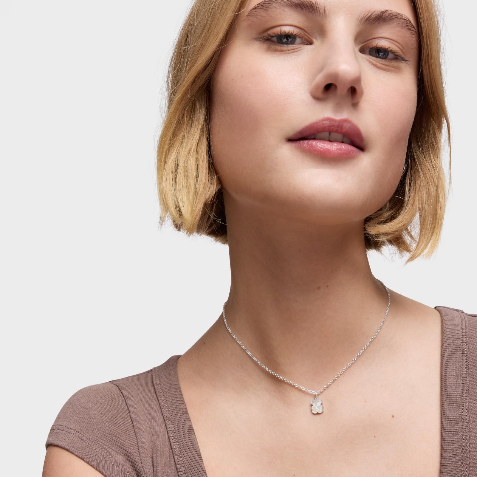 TOUS Collar corto de plata y motivo oso en nácar, Para Mujer, Colección Icon Color
