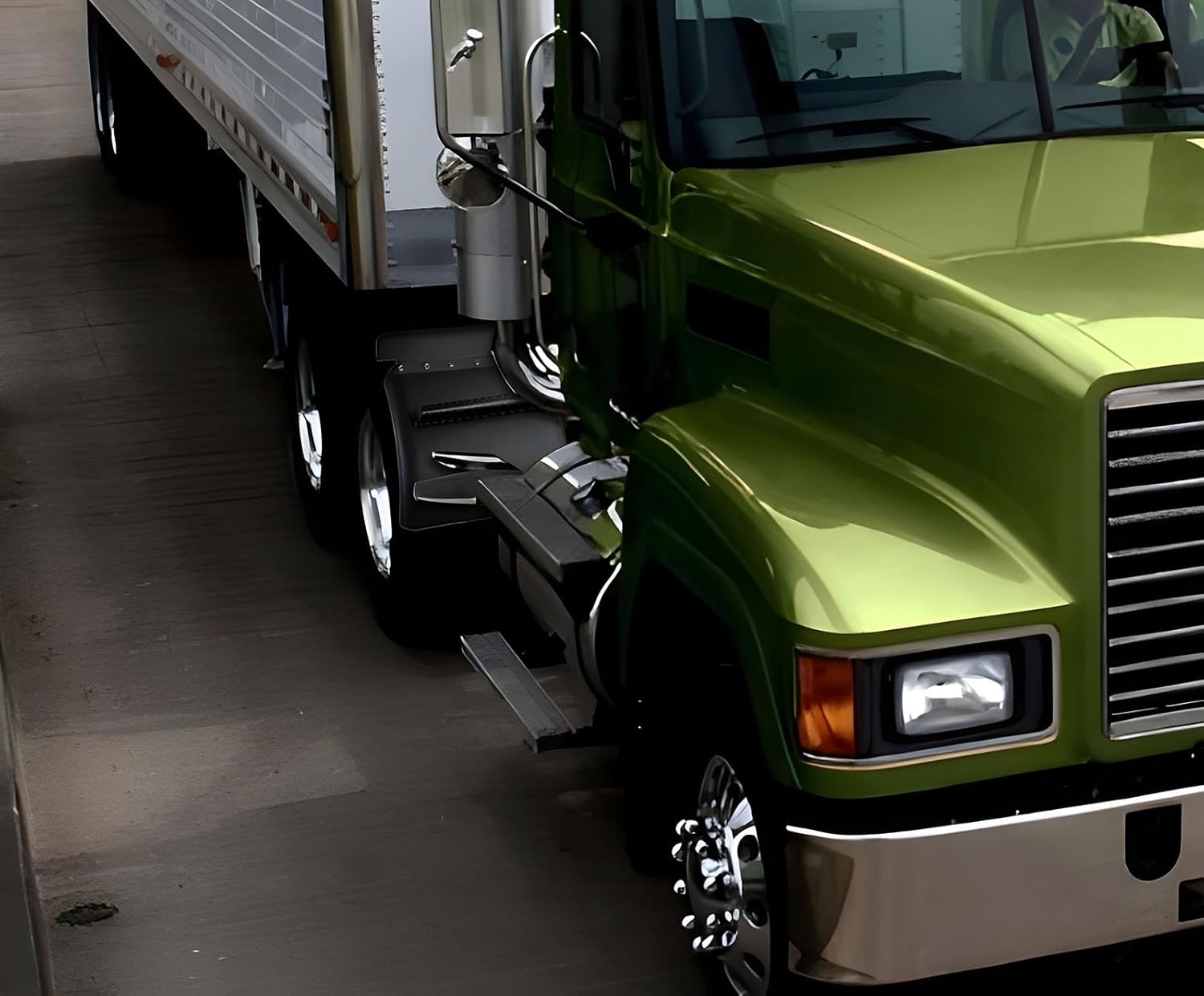 24"x24" Poly Quarter Fenders for Semi Truck Fenders Set of 2 Universal Heavy Duty Black Quarter Fenders with Mounting Hardware