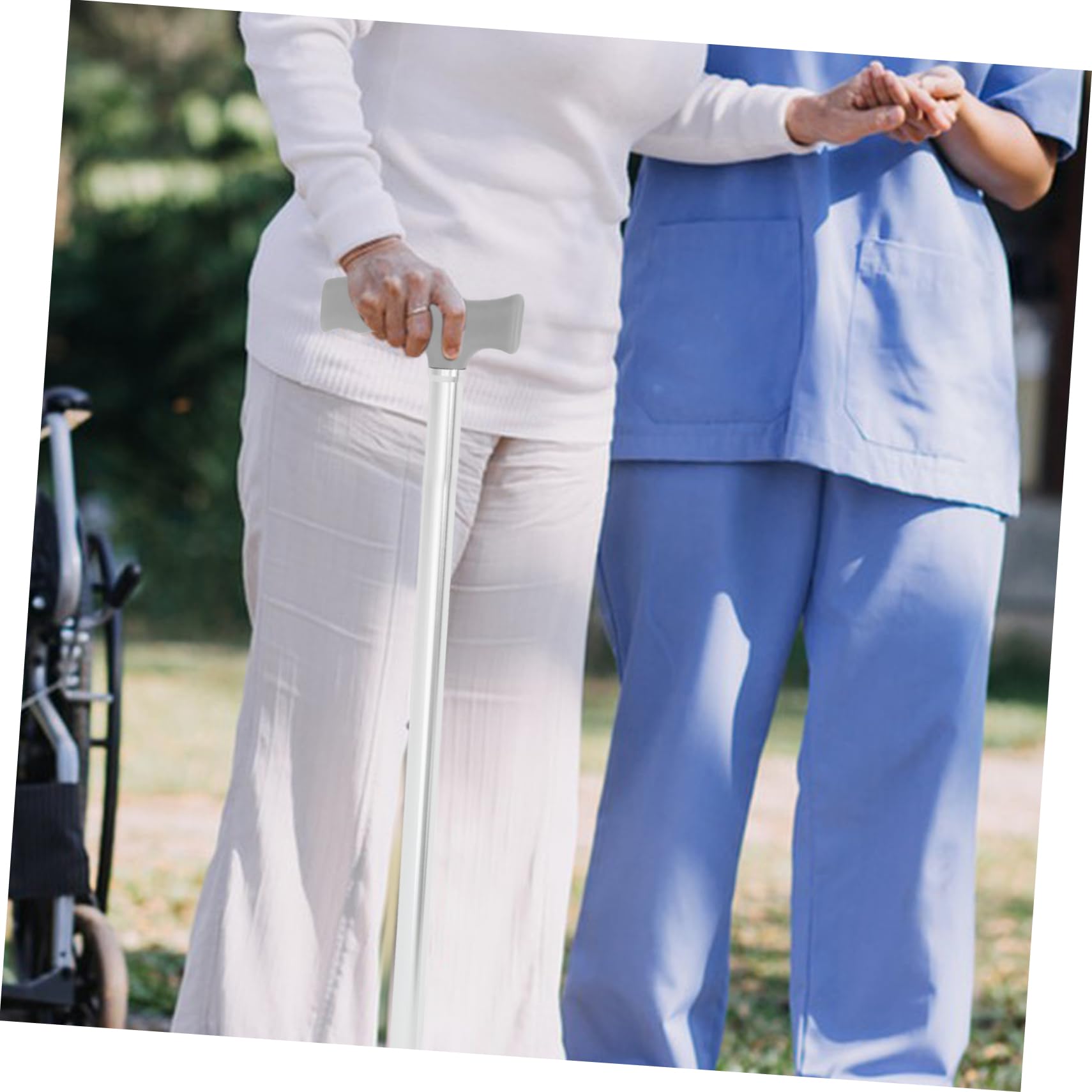 Healeved Verstellbarer Aluminium Vierfuß Gehstock mit Rutschfester Großer Basis Ergonomische Gehstütze für Senioren Stabile Aufstehhilfe und Gehstock mit Armstütze für Sichere
