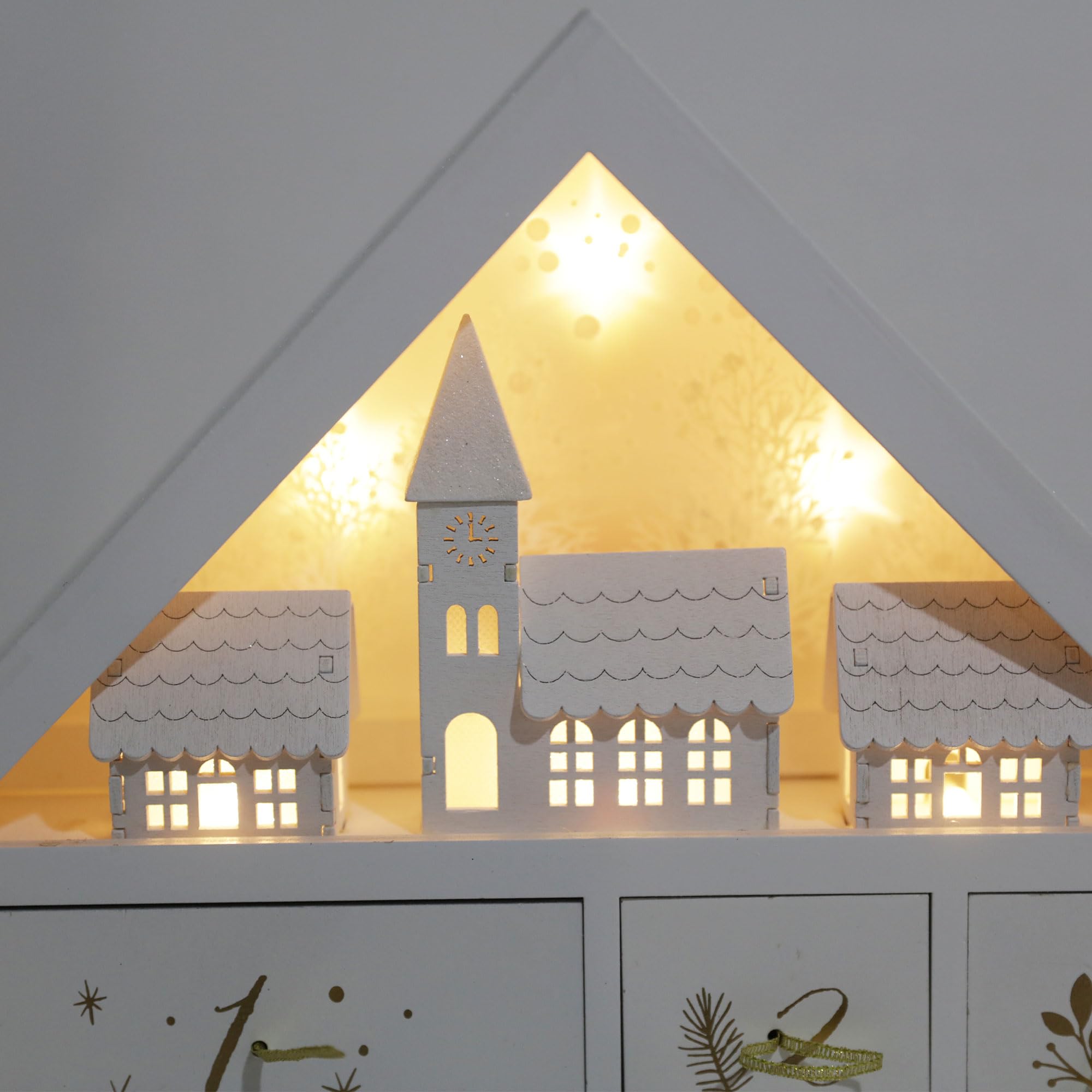 PE Weihnachten Adventskalender Holz Groß zum Befüllen mit 24 Schubladen - Handgefertigter Weihnachtskalender mit Winterwald Szene und Santa -Weihnachtsdeko für Kinder und Erwachsene 61x8,5x45cm