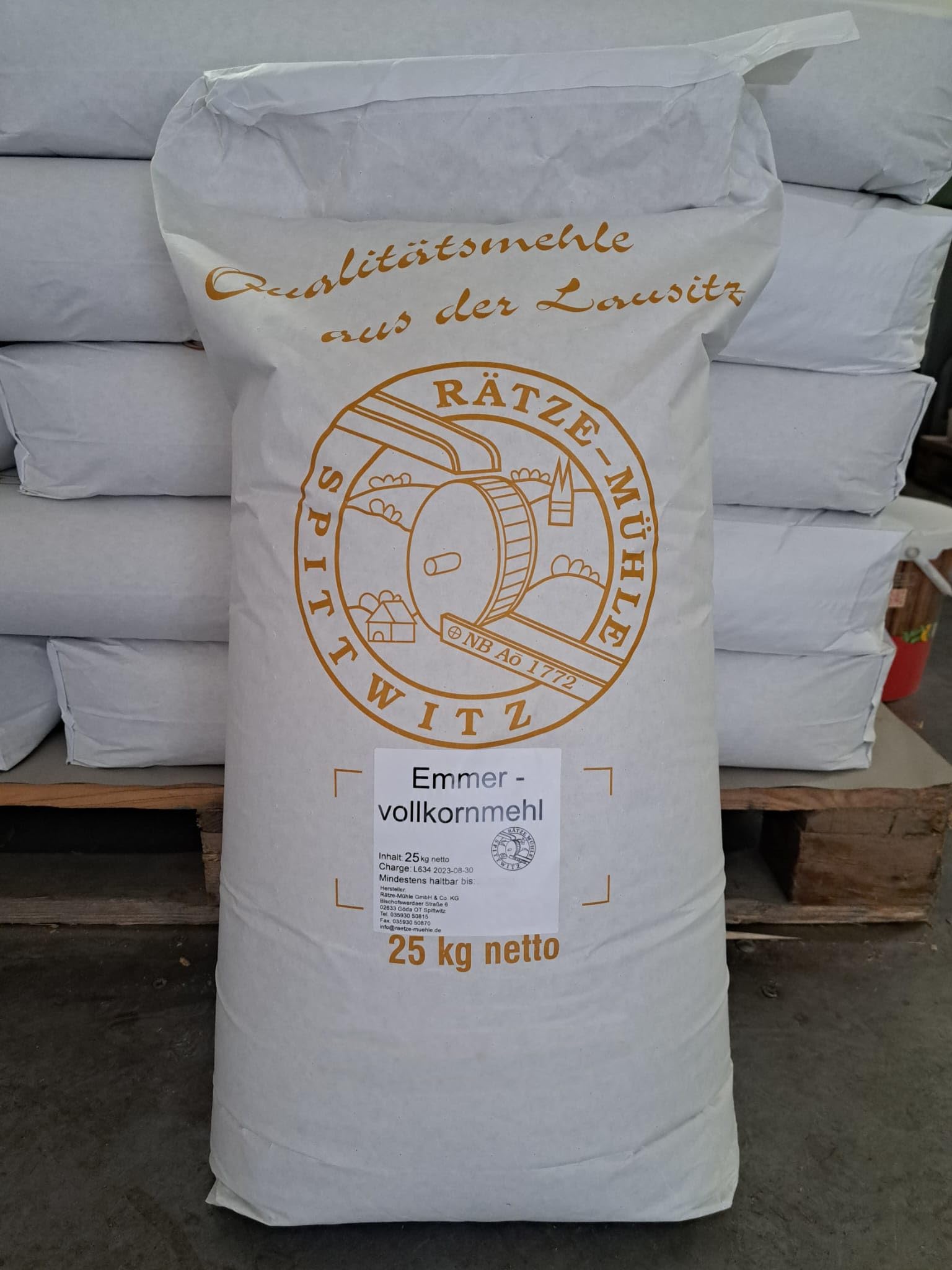 Emmervollkornmehl 25 kg von Rätze-Mühle aus regionalen, naturbelassenen Emmer