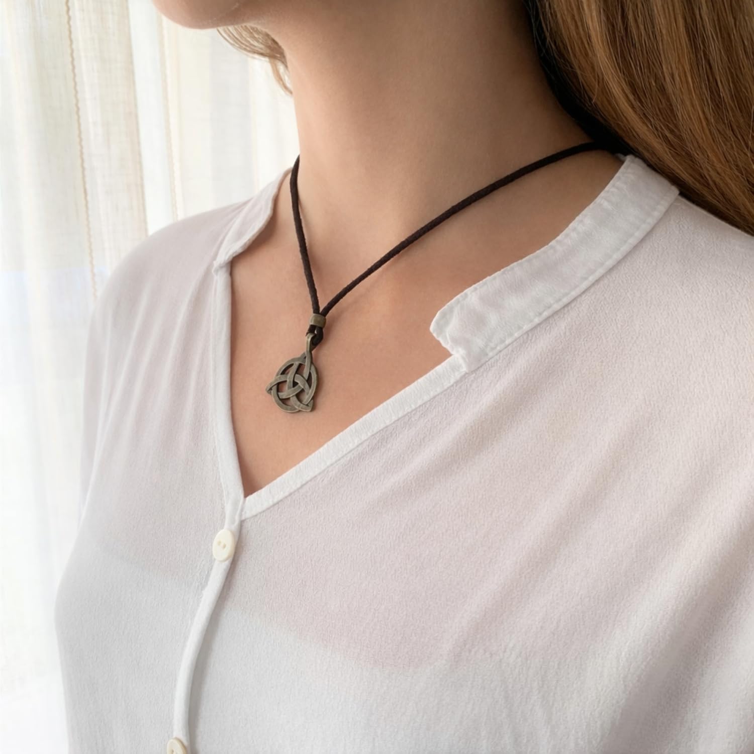 ASTER ALHELÍ - Halskette Damen oder Herren Trinquette Knoten der keltischen Trinität Triangle Anhänger Altsilber oder Bronze - Antelina und Zamak Knoten Halskette - Schutz Amulet