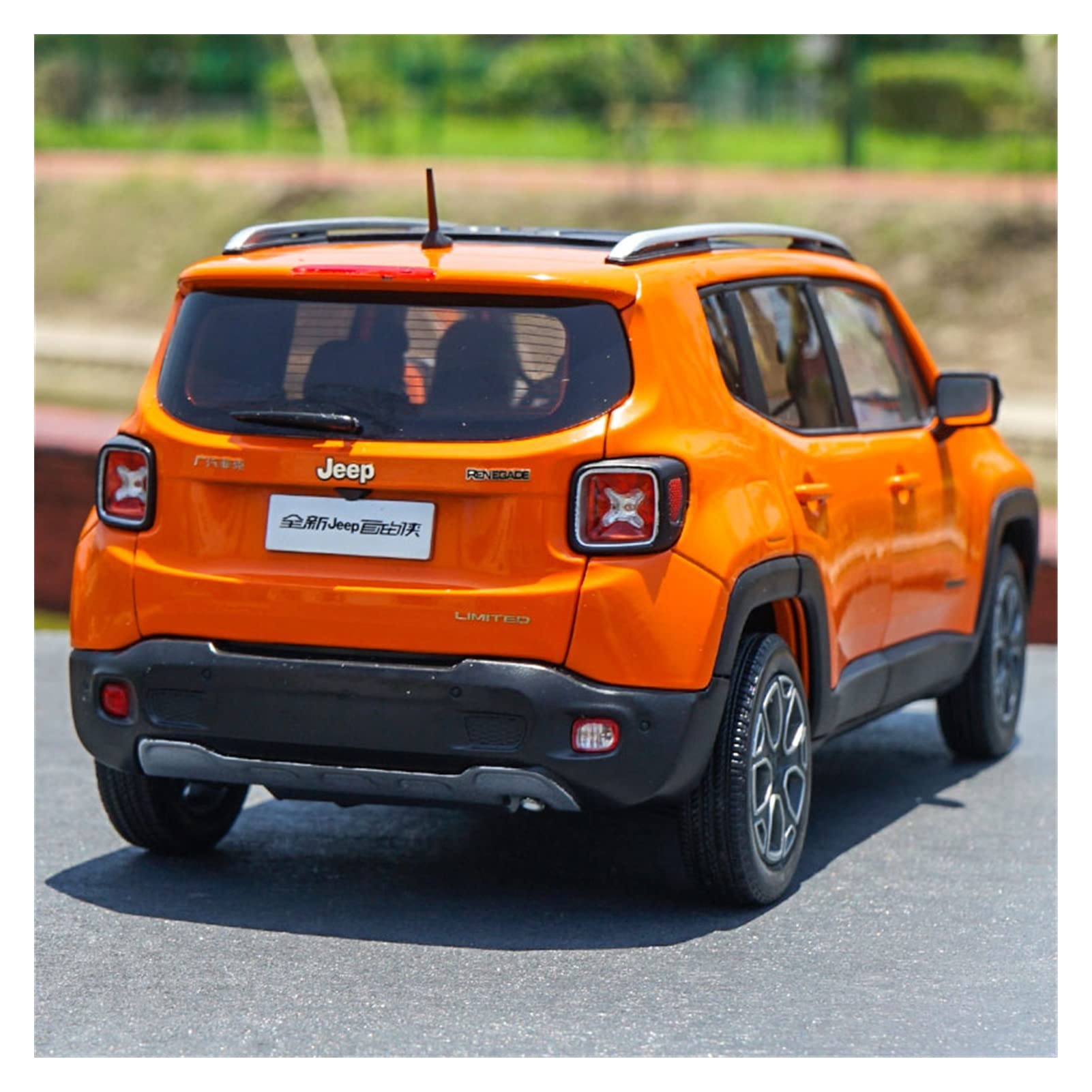 1/18 ジープレネゲード 1/18 ジープレネゲード