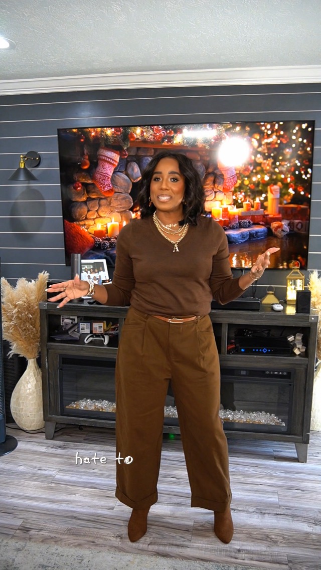 Watch Amazon sweater try on on Amazon Live