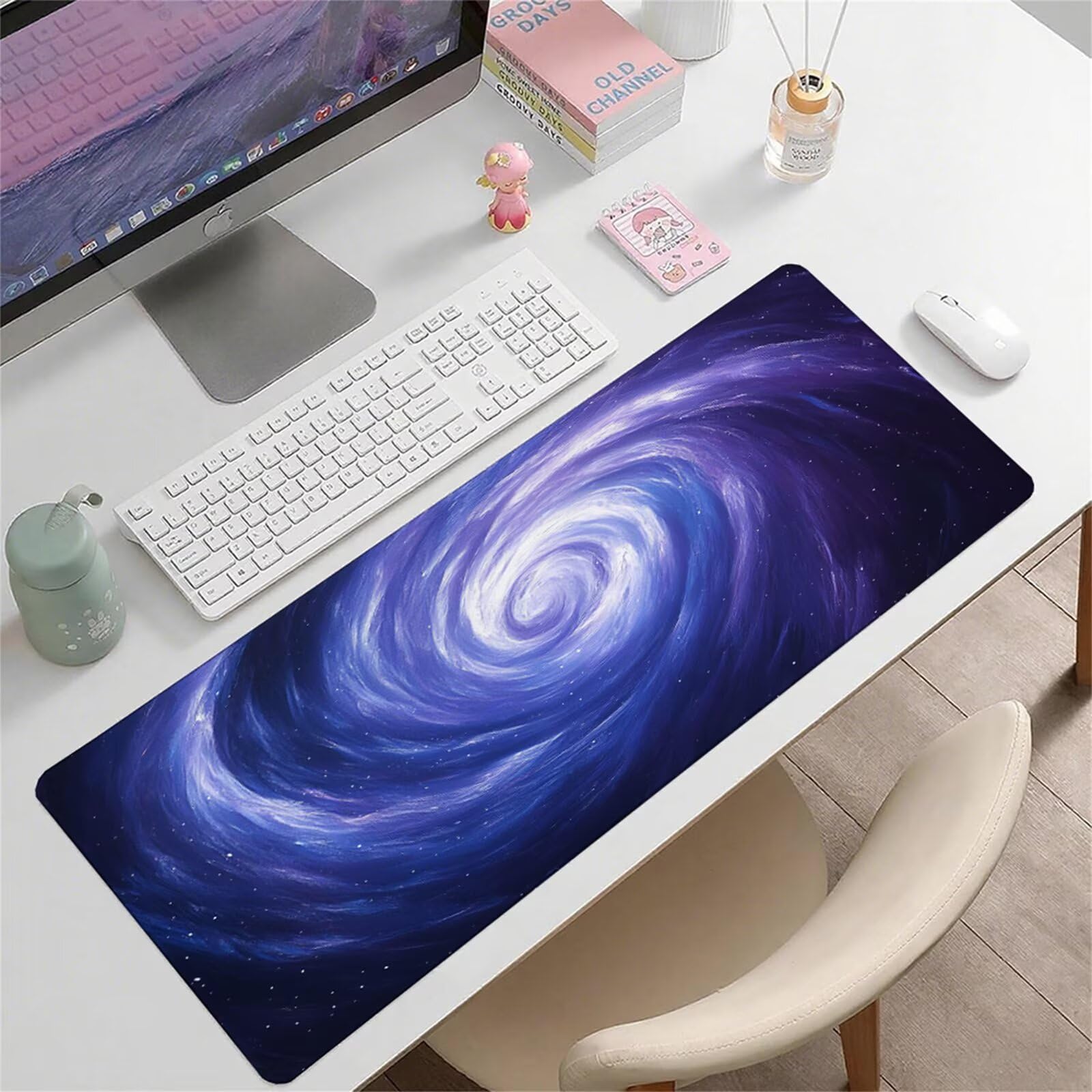 Fioletowa podkładka pod mysz XXL 1400 x 600 x 3 mm wirowa podkładka pod biurko antypoślizgowa gumowa podstawa i szyte krawędzie podkładka pod mysz dla graczy do biura deco, prezenty dla mężczyzn J1